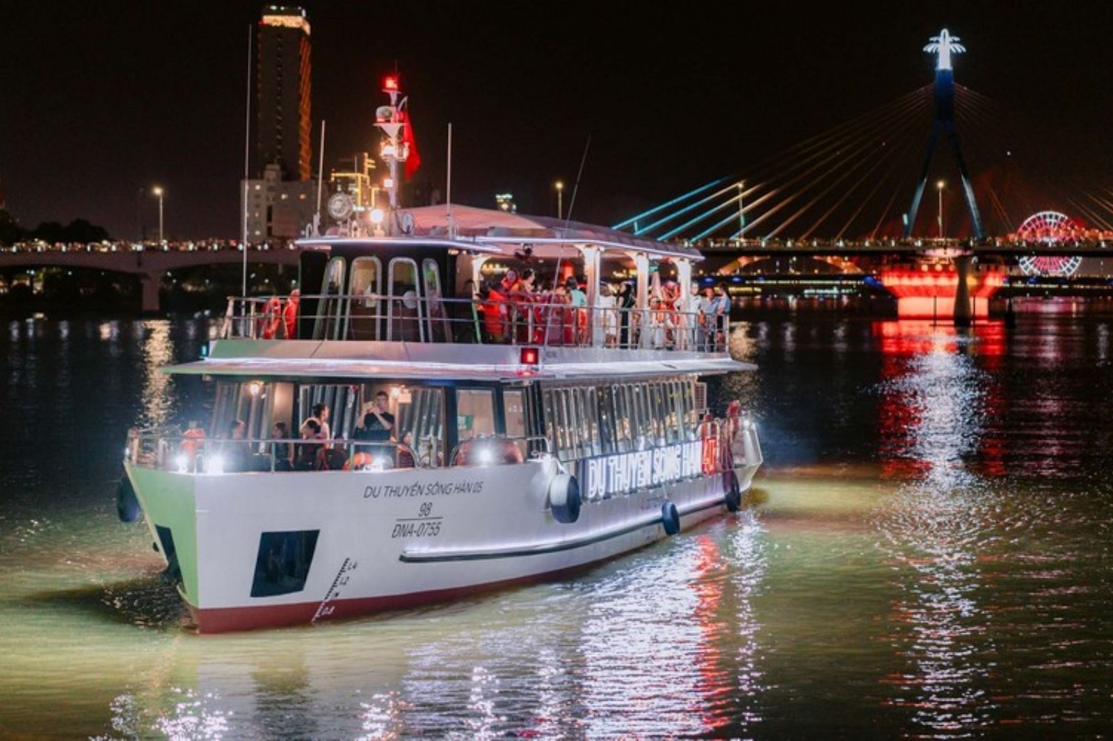 Du thuyền sông Hàn 