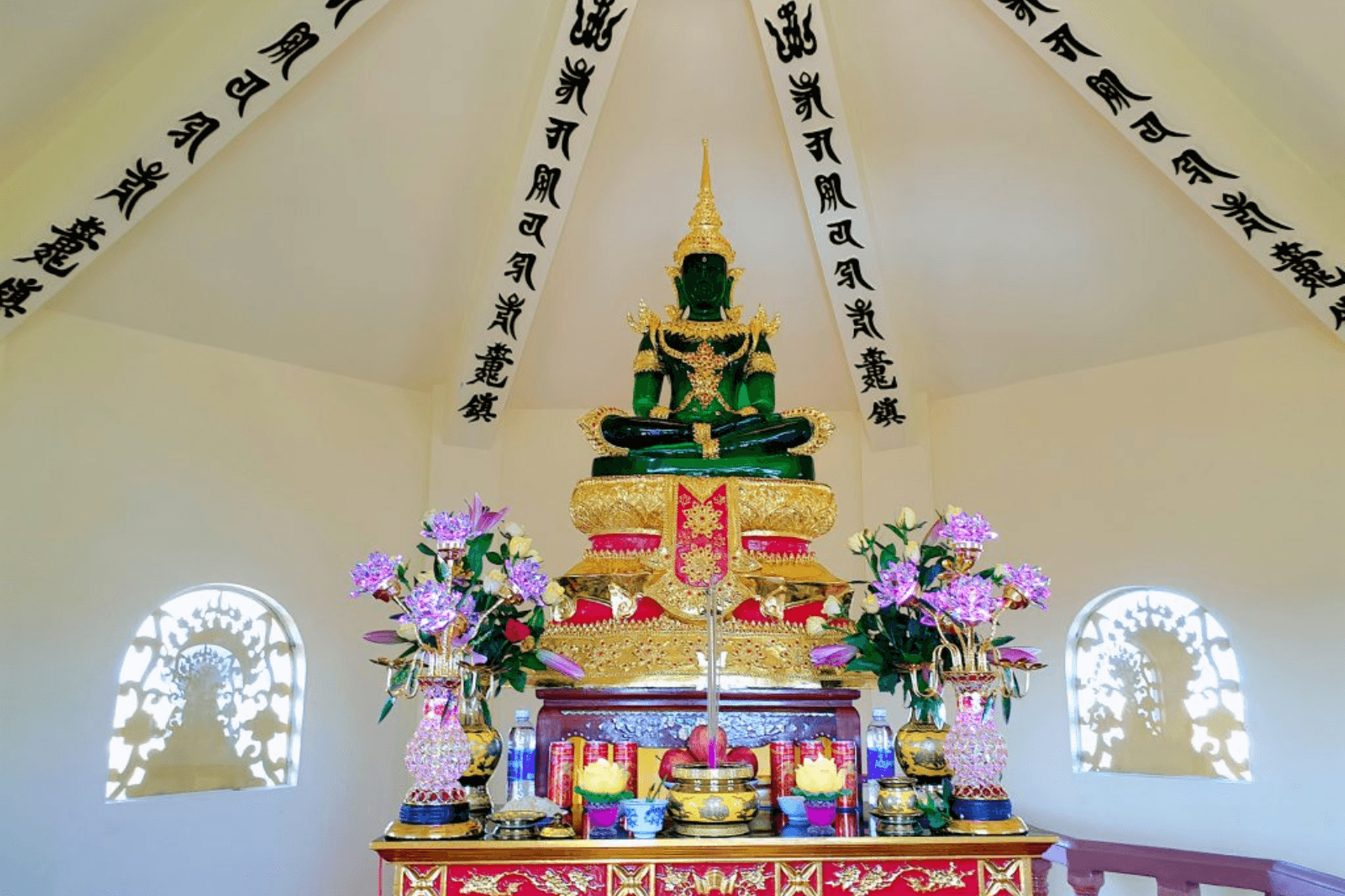 Đức Tỳ Lô Giá Na Phật bằng ngọc bích được thỉnh từ Myanma về
