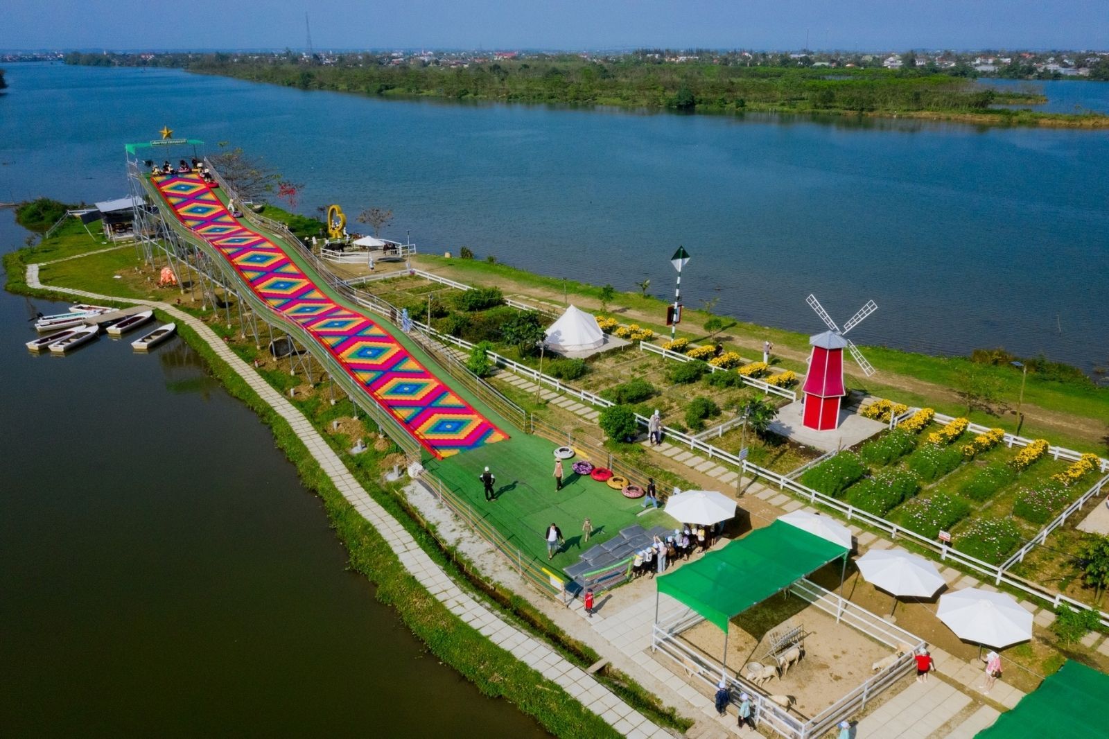 Edu Farm là một nông trại kết hợp giáo dục 