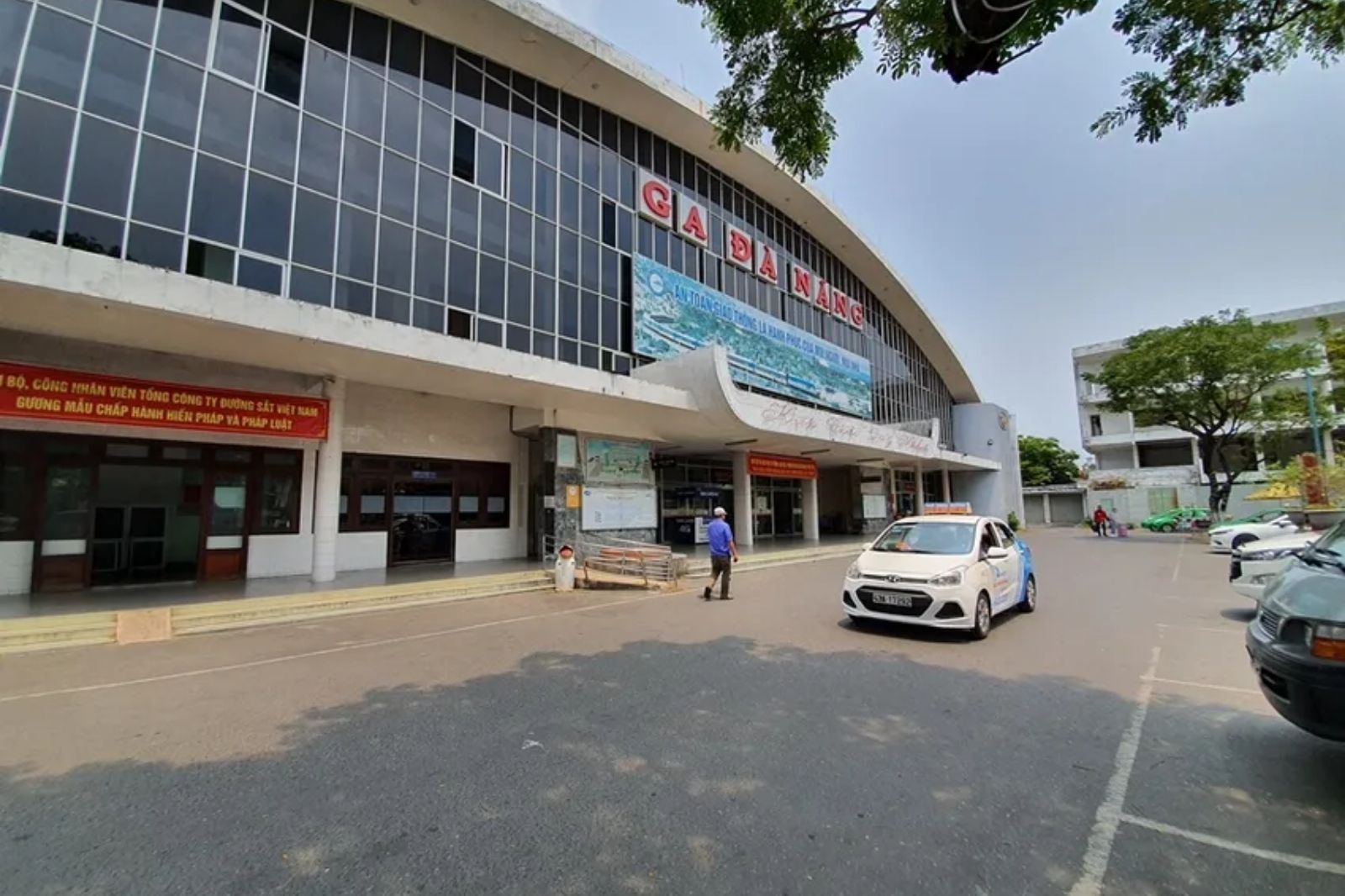 Ga Đà Nẵng tọa lạc ở đường Hải Phòng