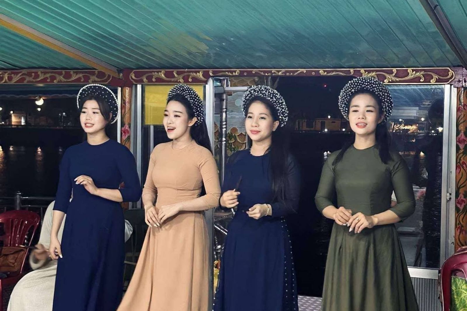 Giữ không gian yên lặng để thưởng thức trọn vẹn ca Huế