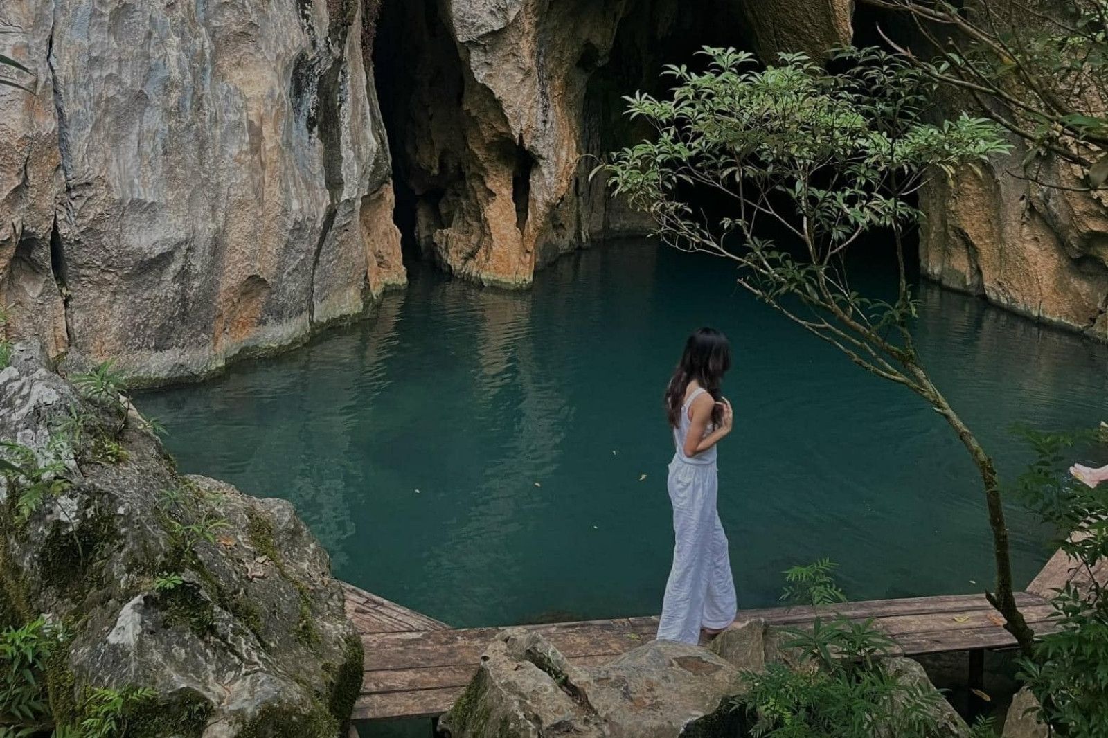 Hang Thủy Cung - Vẻ đẹp huyền ảo giữa đại ngàn