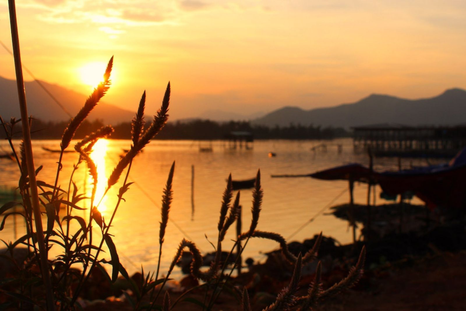 Hoàng hôn ở Đầm Lập An