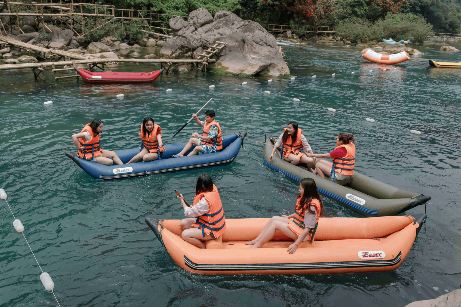 Kayak thân thiện với môi trường và không có động cơ