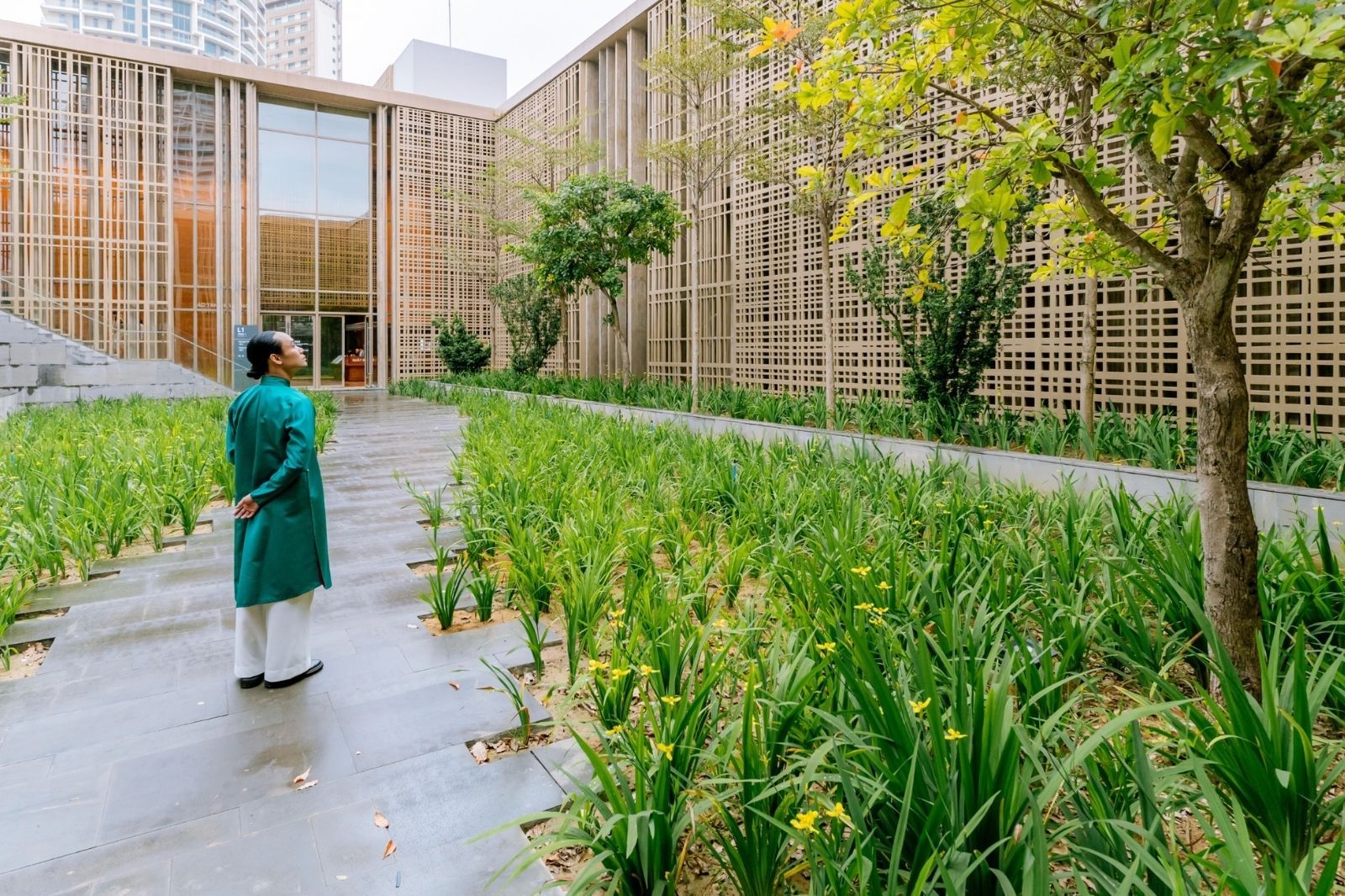 Không gian khuôn viên bảo tàng Đà Nẵng  