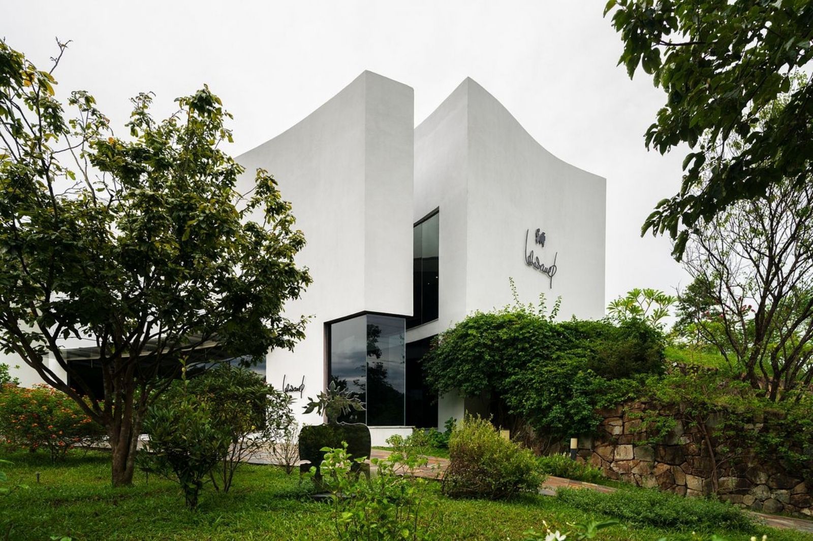 Không gian lưu niệm Lê Bá Đảng