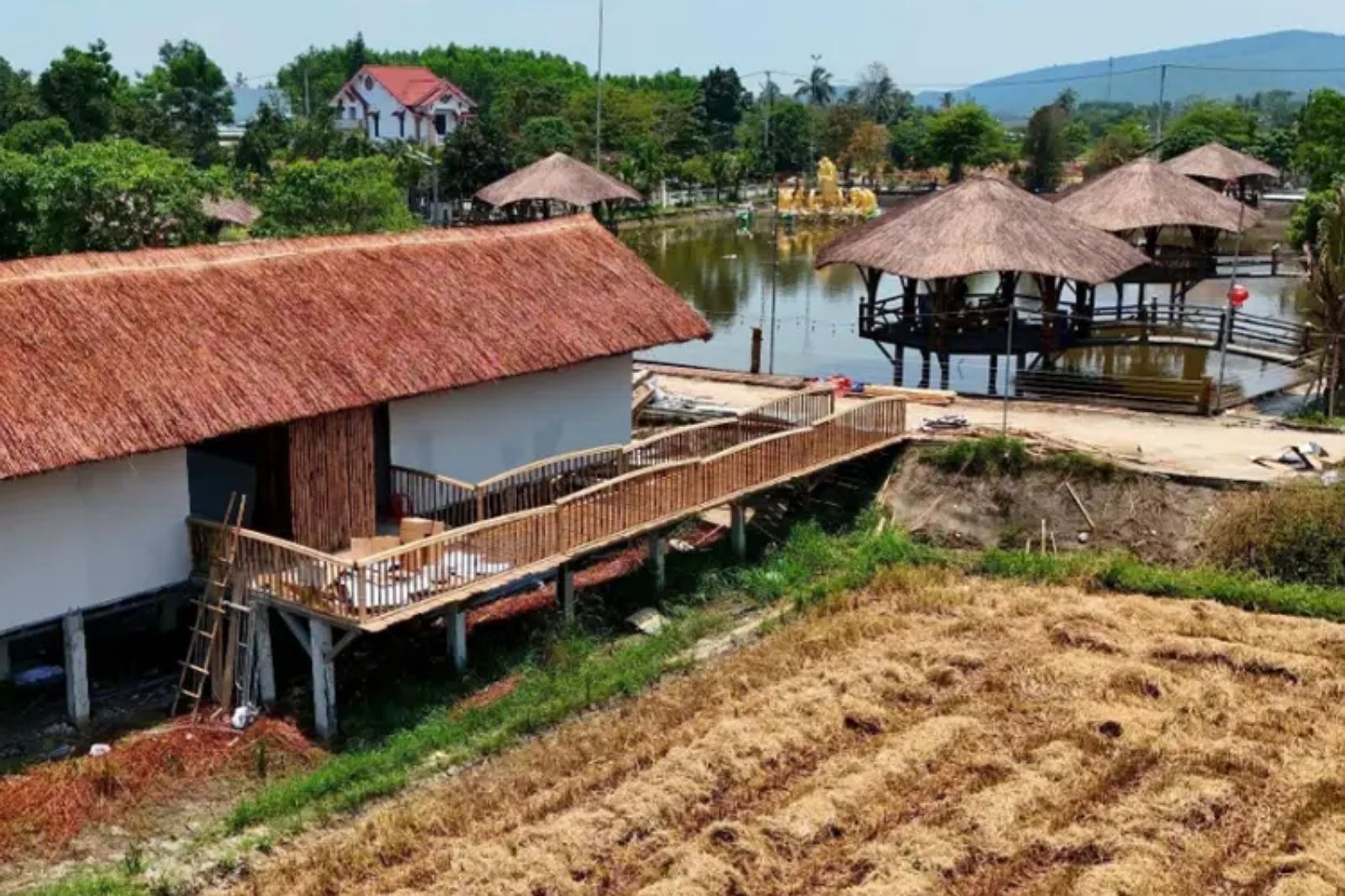 Khu du lịch sinh thái Hòa Phong  