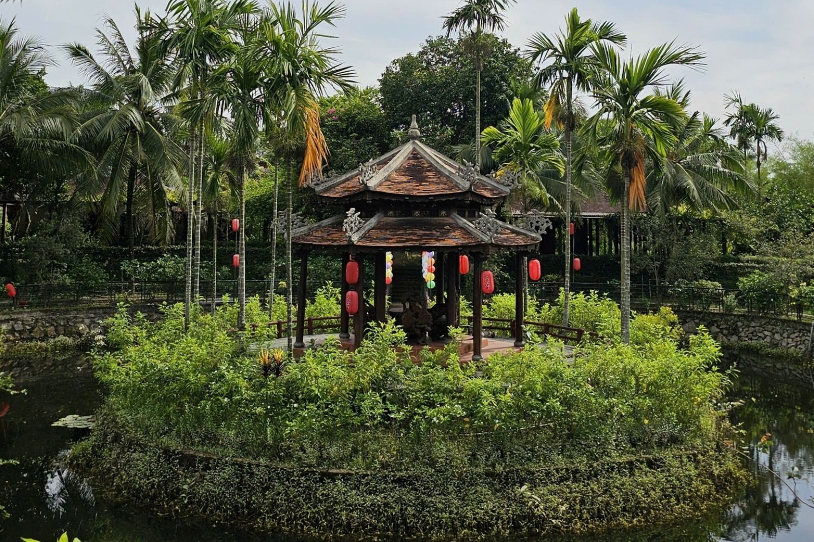 Khu du lịch về Nguồn 