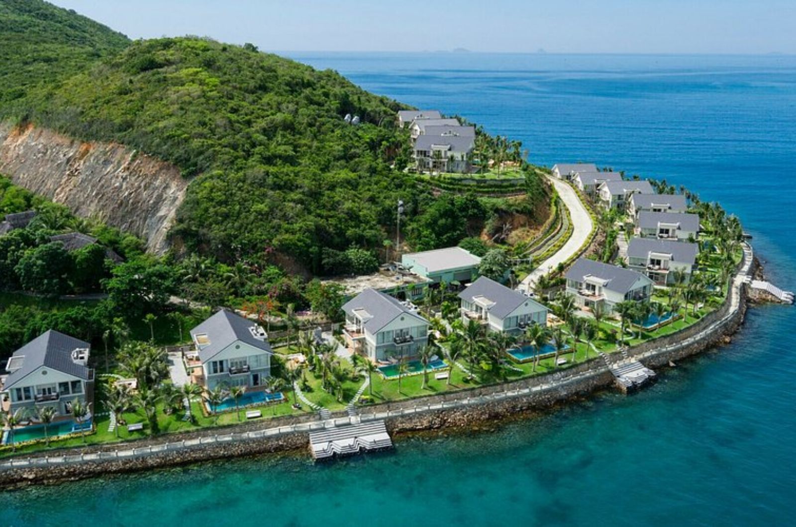 Complexe hôtelier de villégiature sur l'île