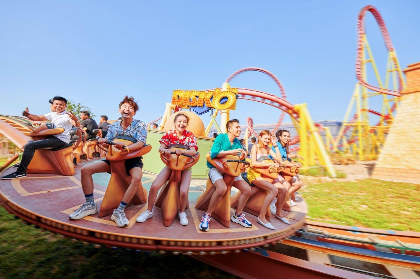 Khu trò chơi cảm giác mạnh 