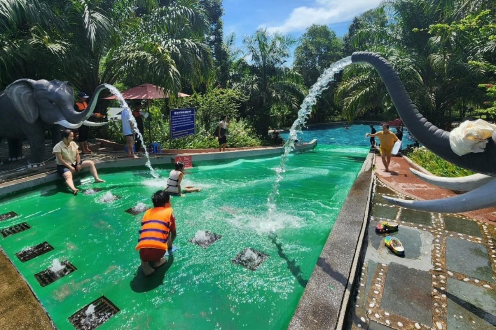 Khu vực thủy cung phù hợp cho trẻ em 