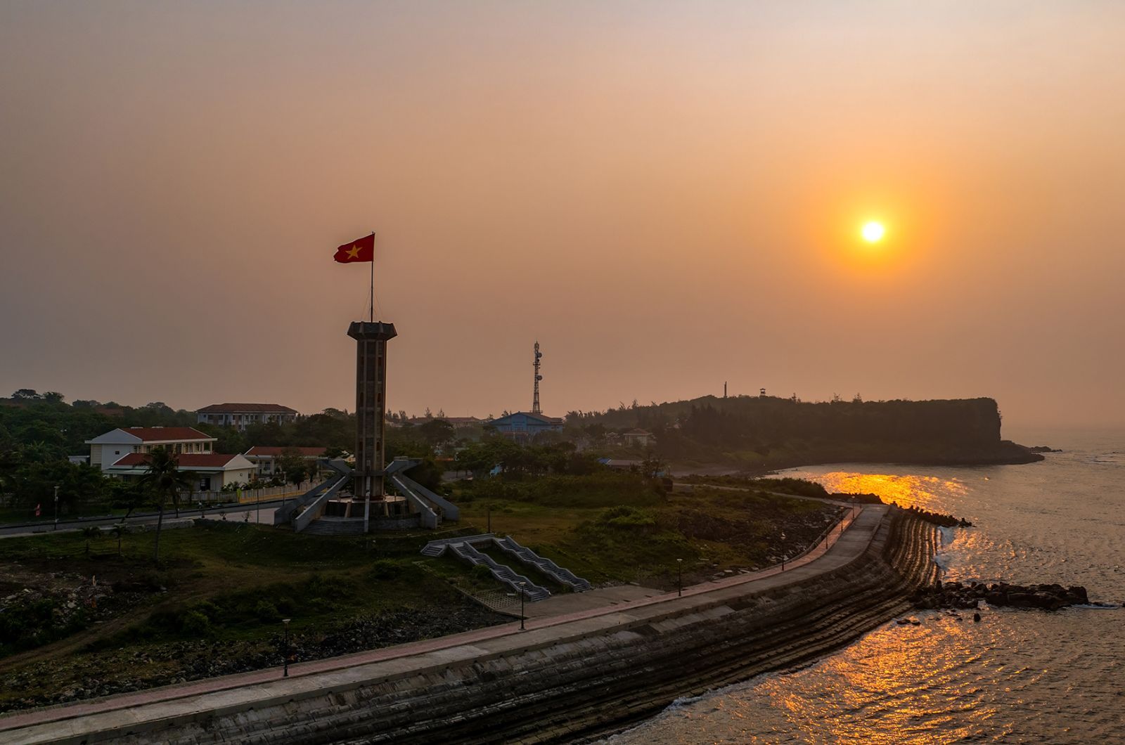 Kiểm tra thời tiết khi du lịch đảo Cồn Cỏ  