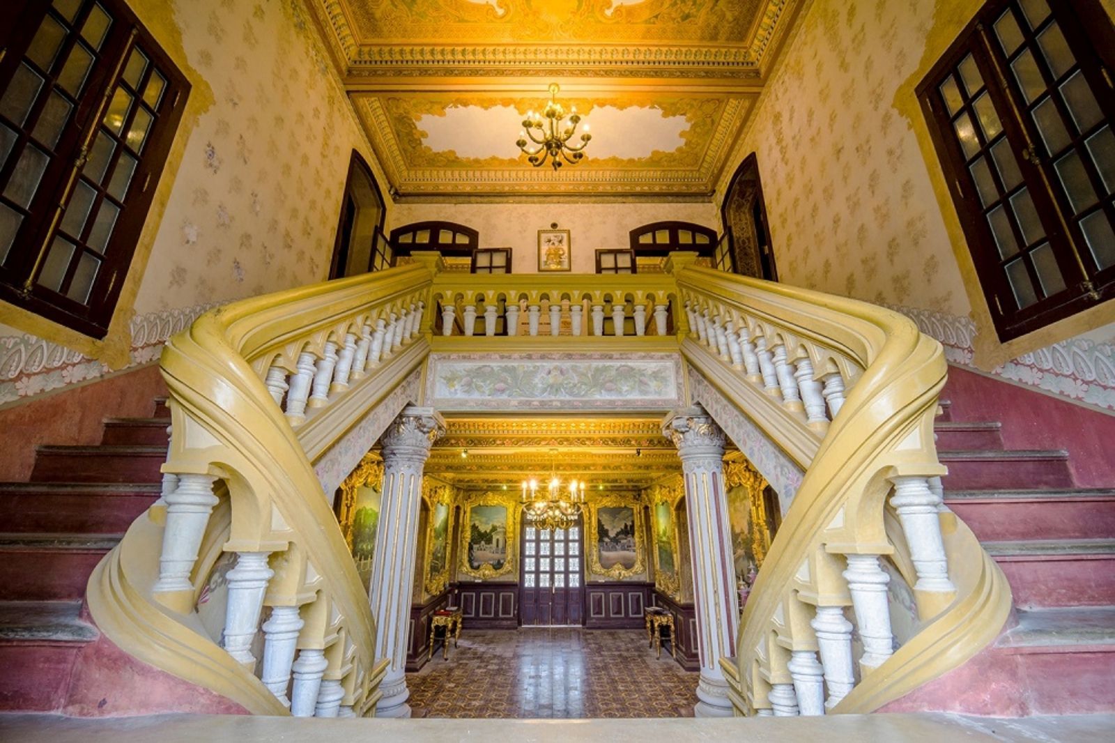 Kiến trúc Cung An Định thể hiện sự giao thoa văn hóa