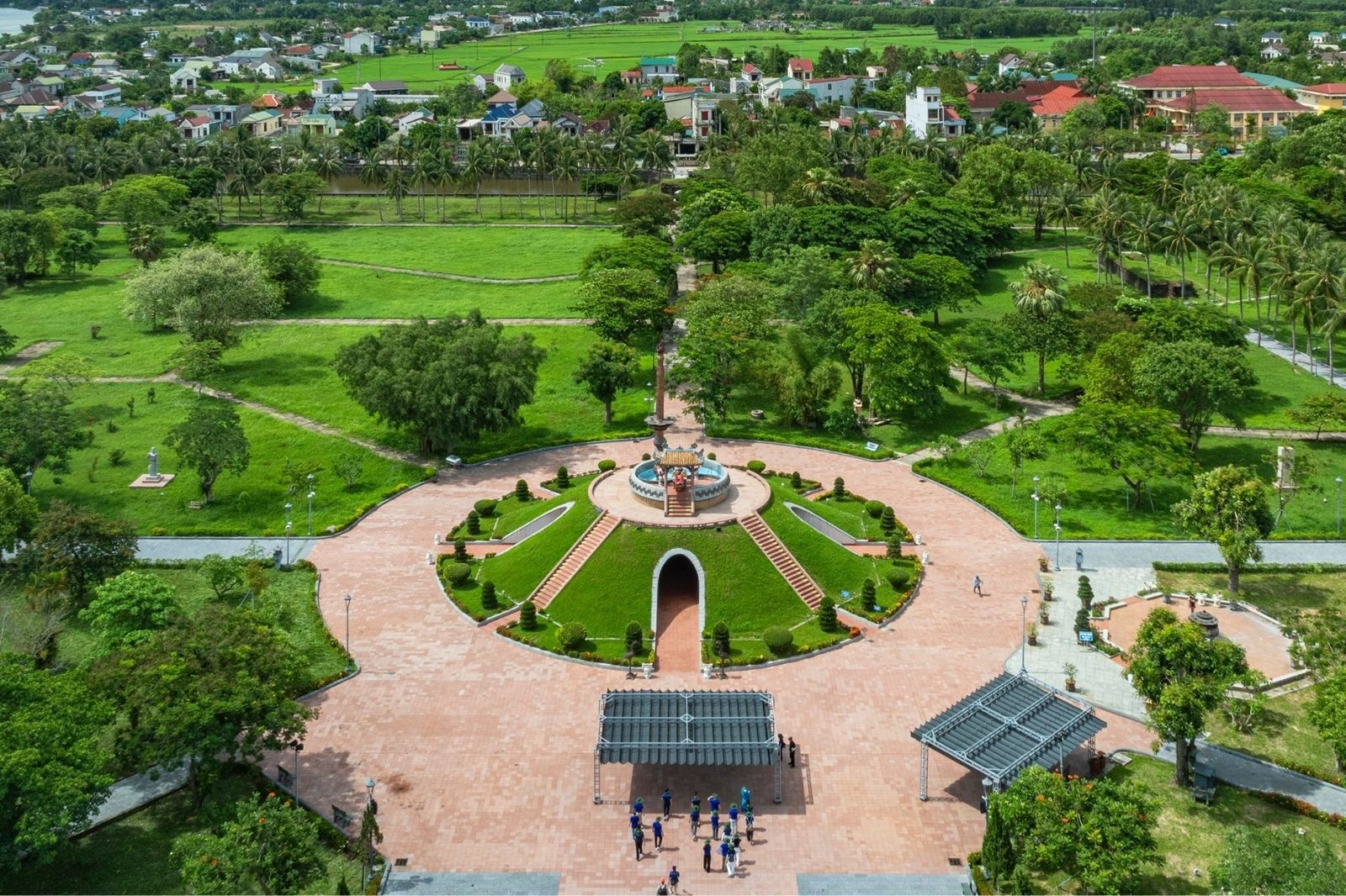 Kiến trúc đài tưởng niệm trung tâm Thành Cổ 