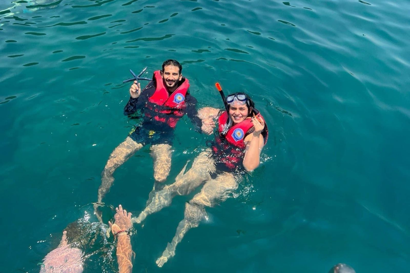 Lặn ngắm san hô bằng ống thở  