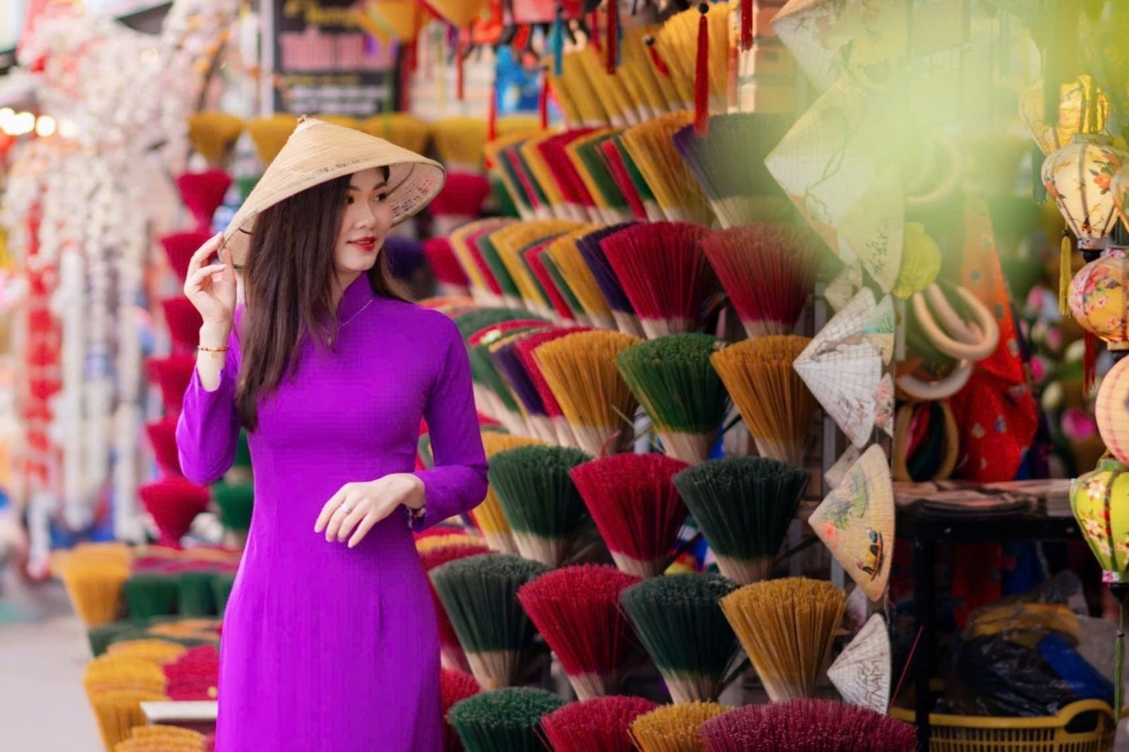 Làng hương góp phần quảng bá vẻ đẹp du lịch Huế