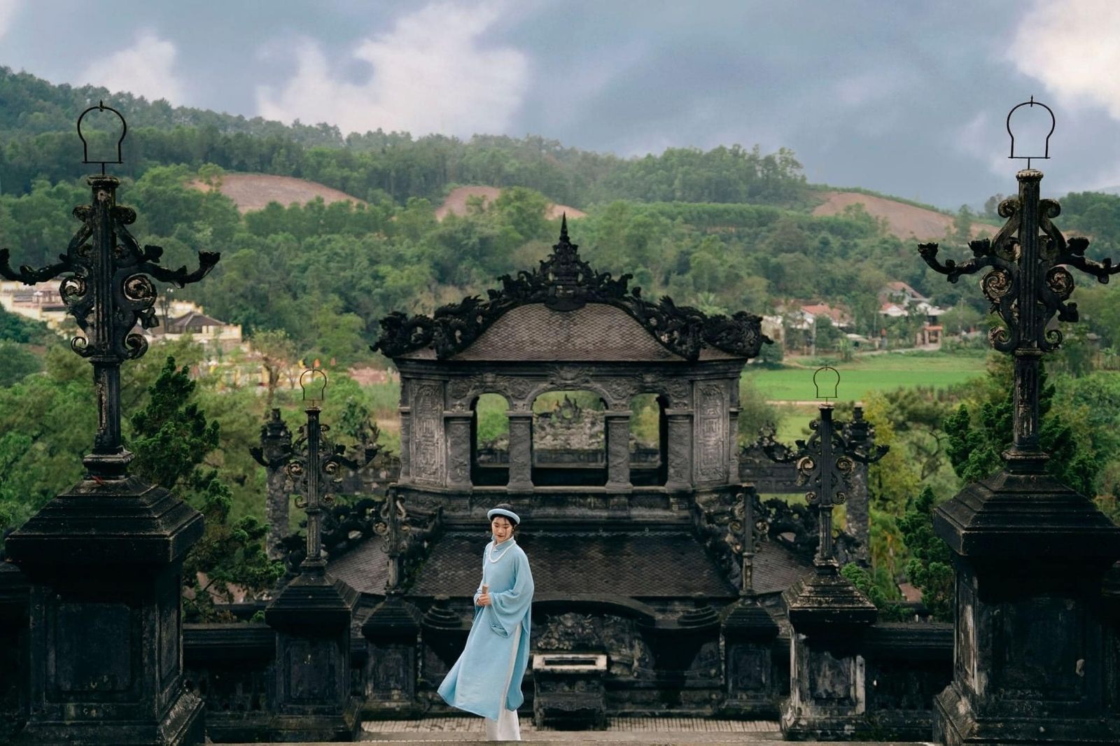 Lăng Khải Định trở thành địa điểm du lịch nổi tiếng ở Huế