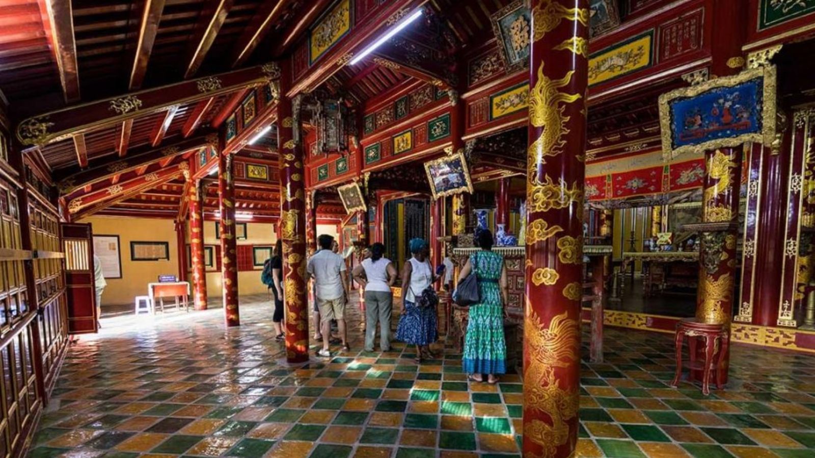 La Tumba de Thieu Tri posee un profundo valor cultural y espiritual.