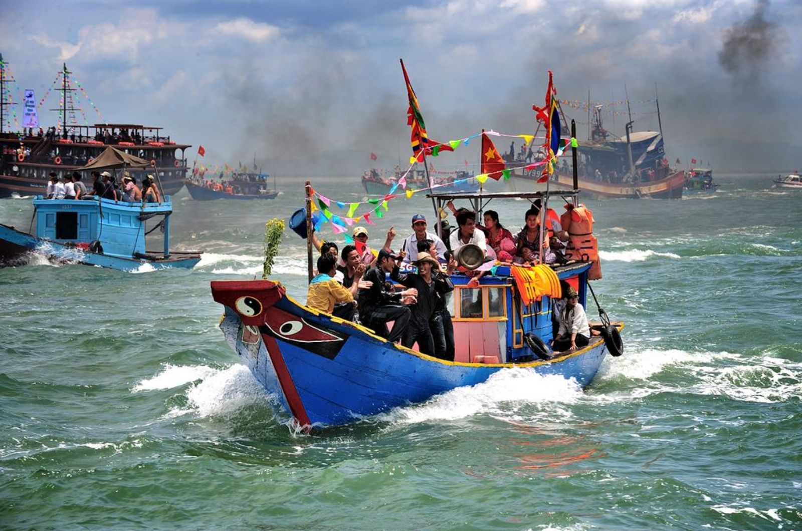 Lễ hội được tổ chức vào tháng 2 âm lịch