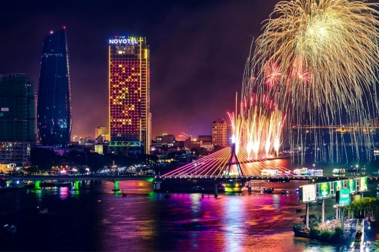 Lễ hội pháo hoa Đà Nẵng được tổ chức thường niên