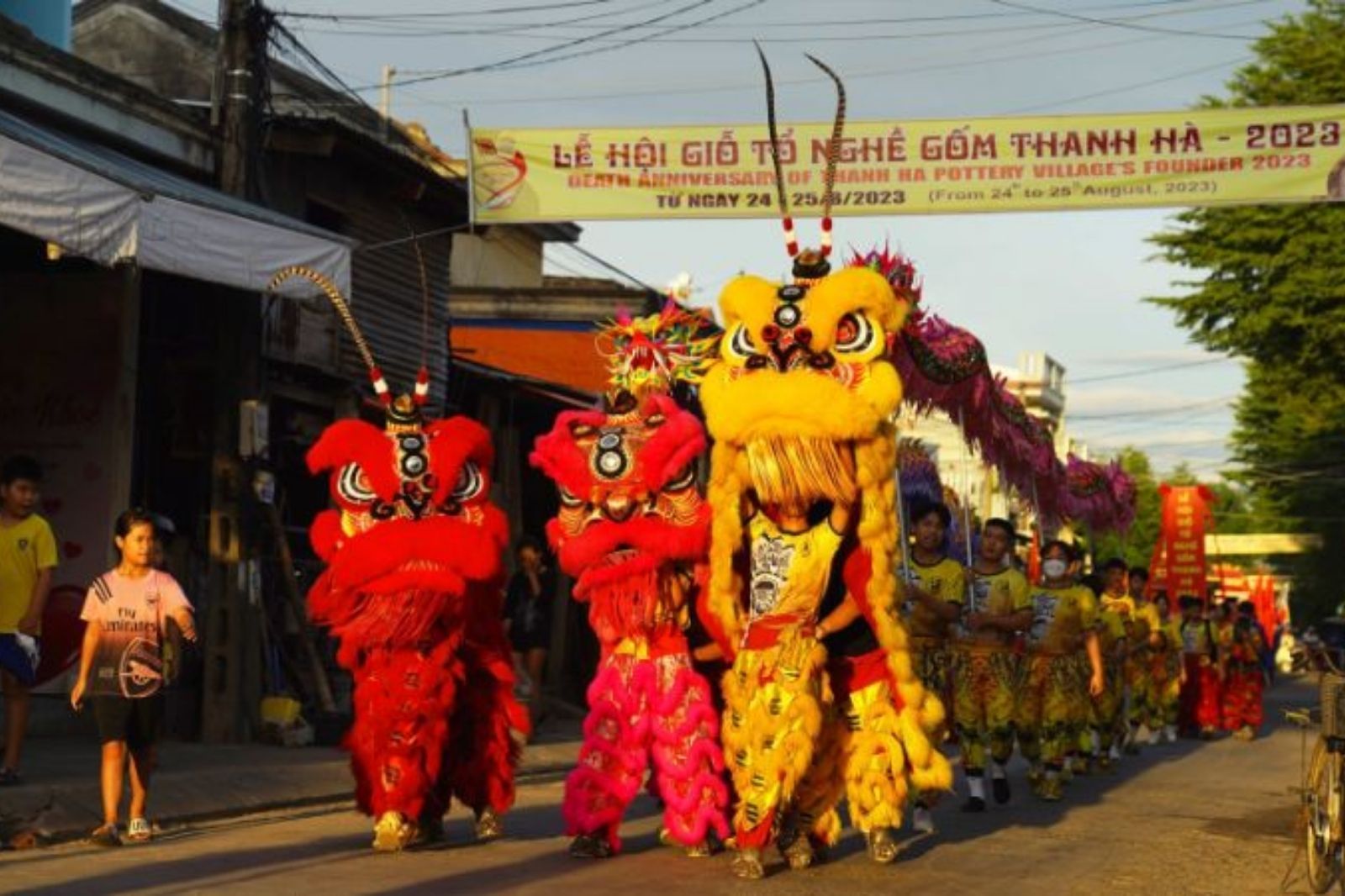 Lễ hội thường diễn ra vào tháng 7 âm lịch 