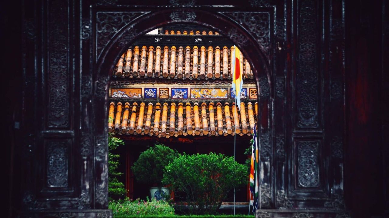 Khám Phá Khu Lăng Mộ Vua Gia Long: Di Sản Vĩ Đại Của Vị Vua Sáng Lập Nhà Nguyễn