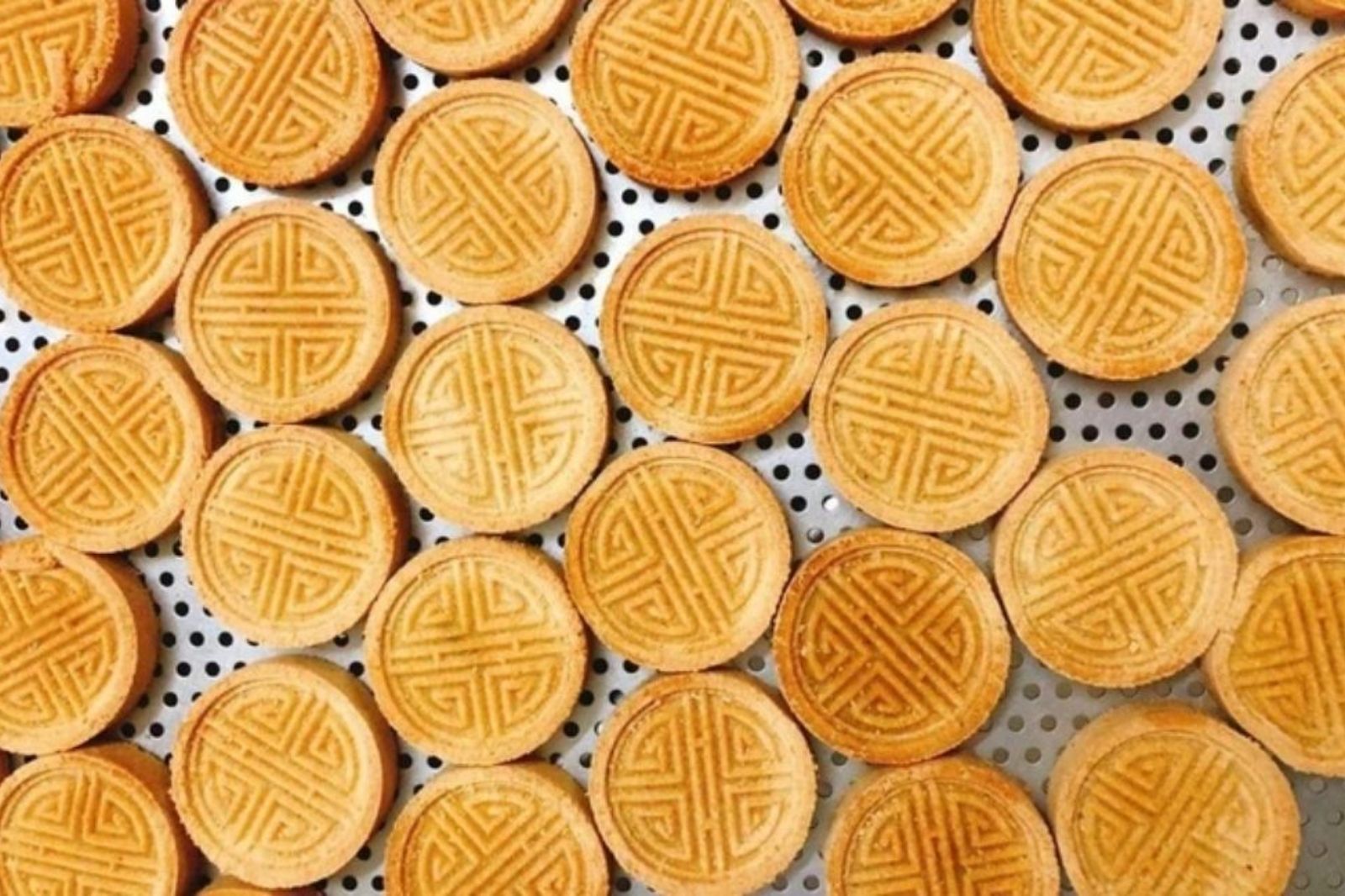 Loại bánh gắn liền với phố cổ Hội An 