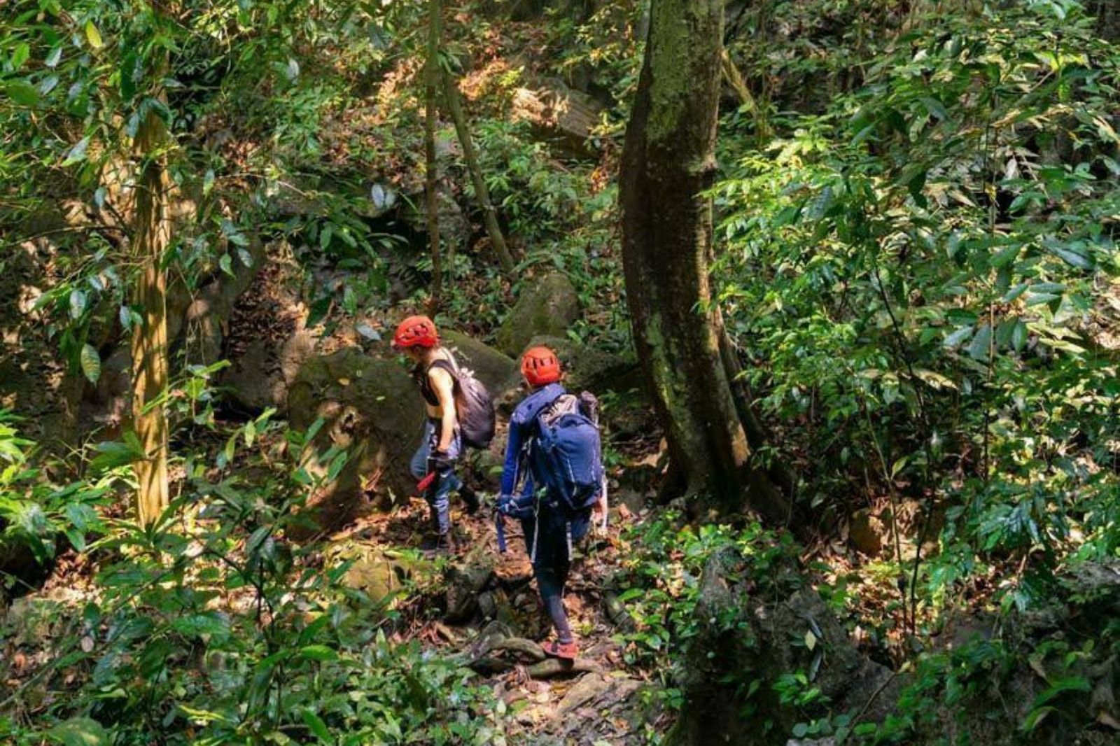 Lựa chọn trang phục phù hợp với trekking 
