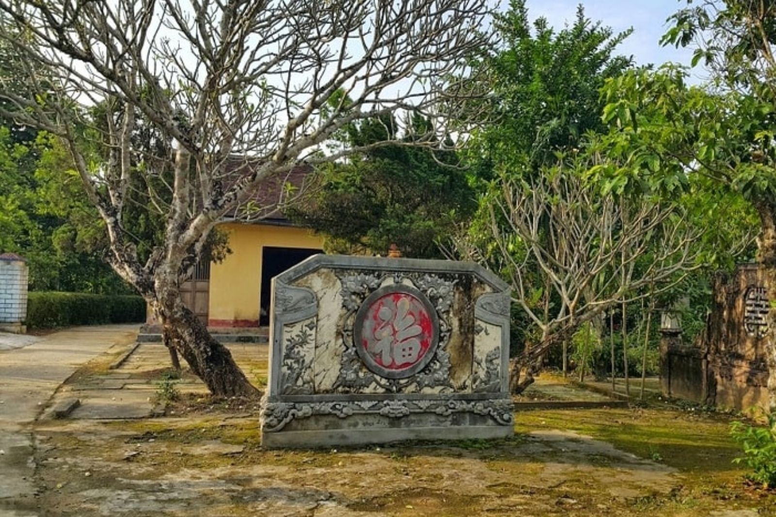 Lưu ý khi tham quan làng Thủy Biều