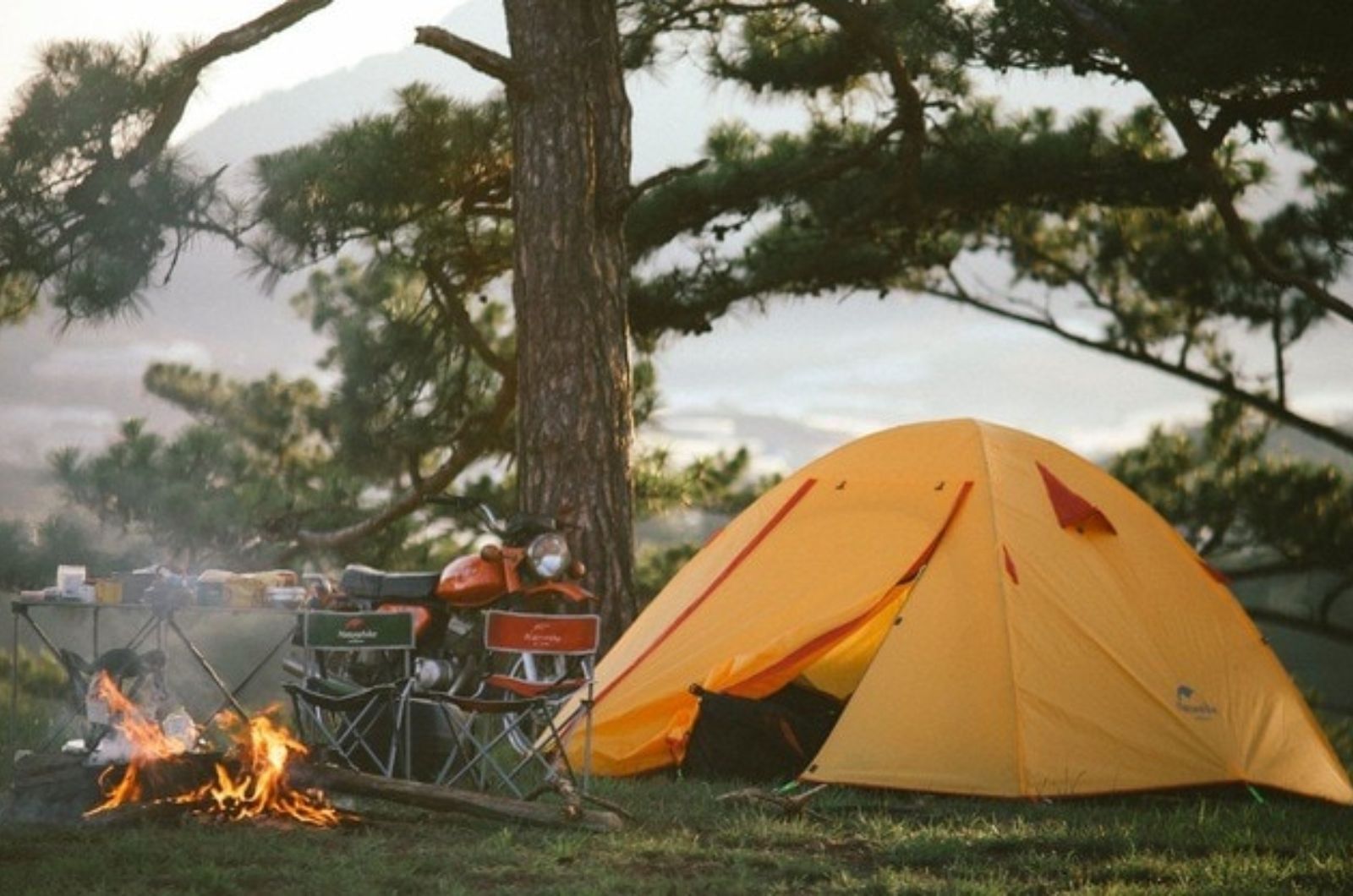 Mang lều cắm trại ở Đồi Đa Phú 