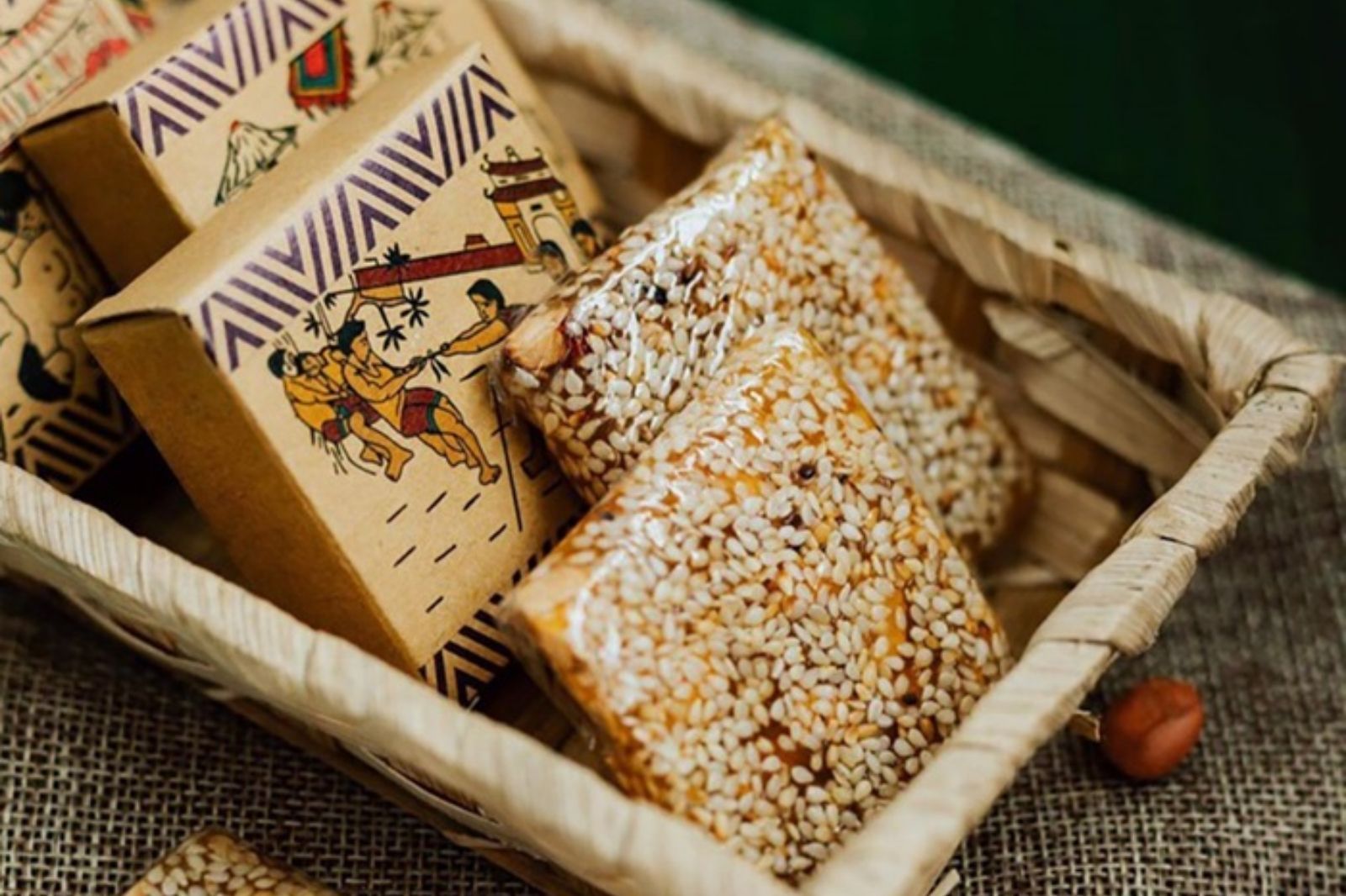 Mè xửng được đóng gói bao bì đẹp bắt dùng để làm quà