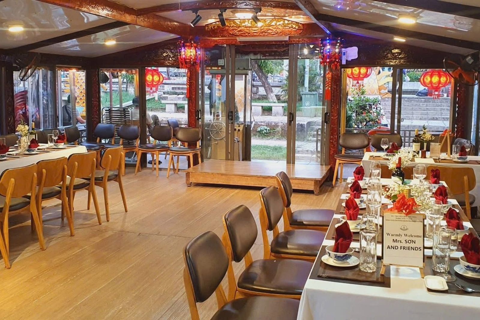 Mẹo đặt vé du thuyền sông Hương giá tốt