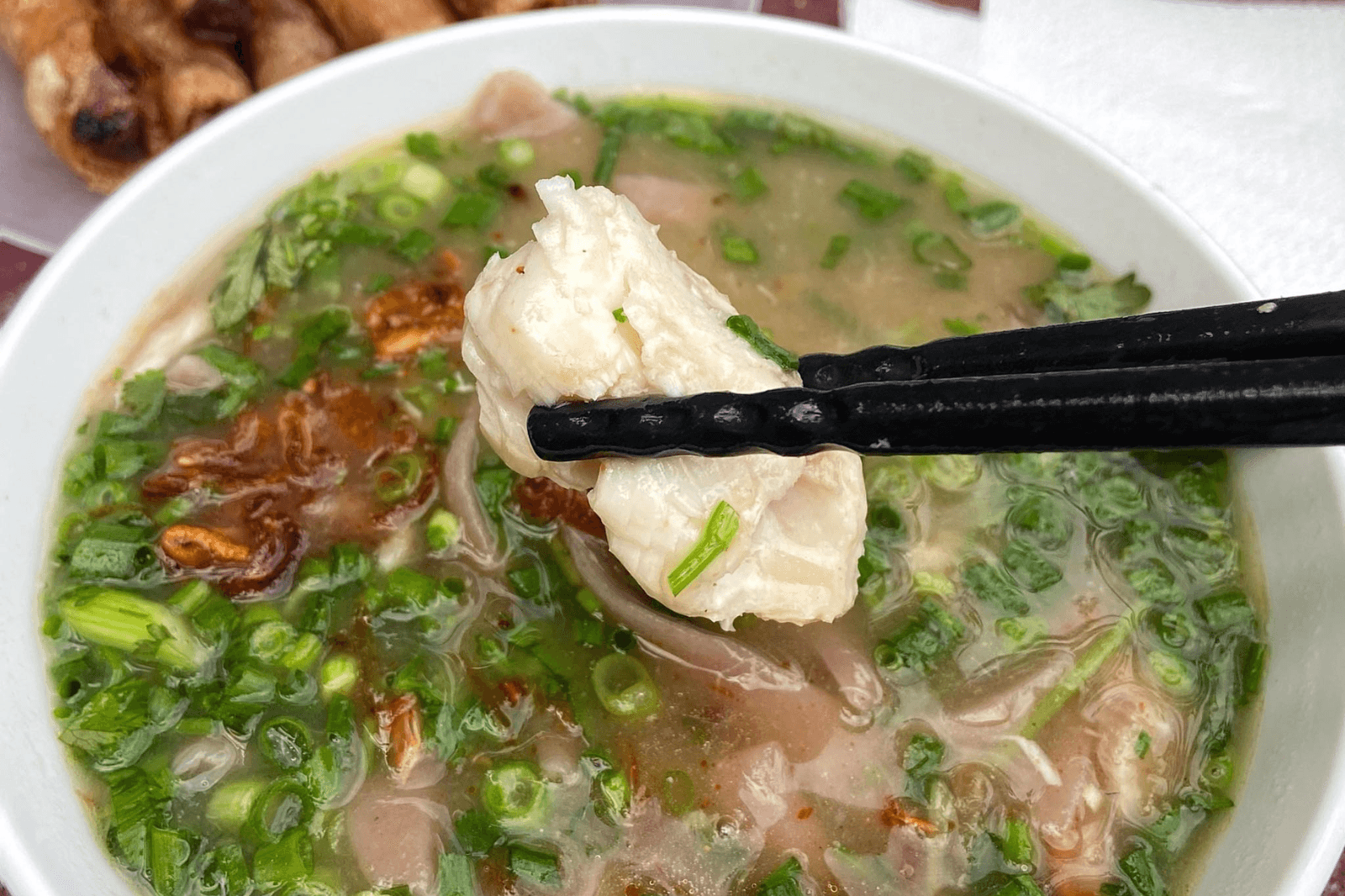 Món cháo sát cá lóc thoạt nhìn trông chẳng giống cháo