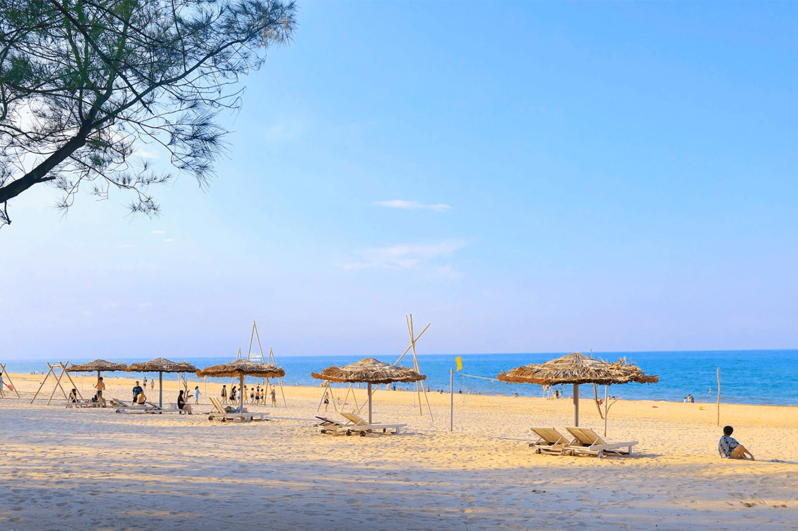 Mùa khô thích hợp cho các hoạt động ngoài trời