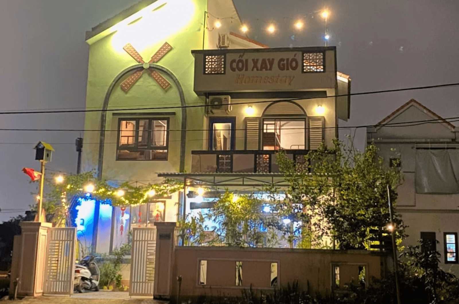 Nằm gần biển Bảo Ninh, Cối Xay Gió cũng là lựa chọn được ưu tiên