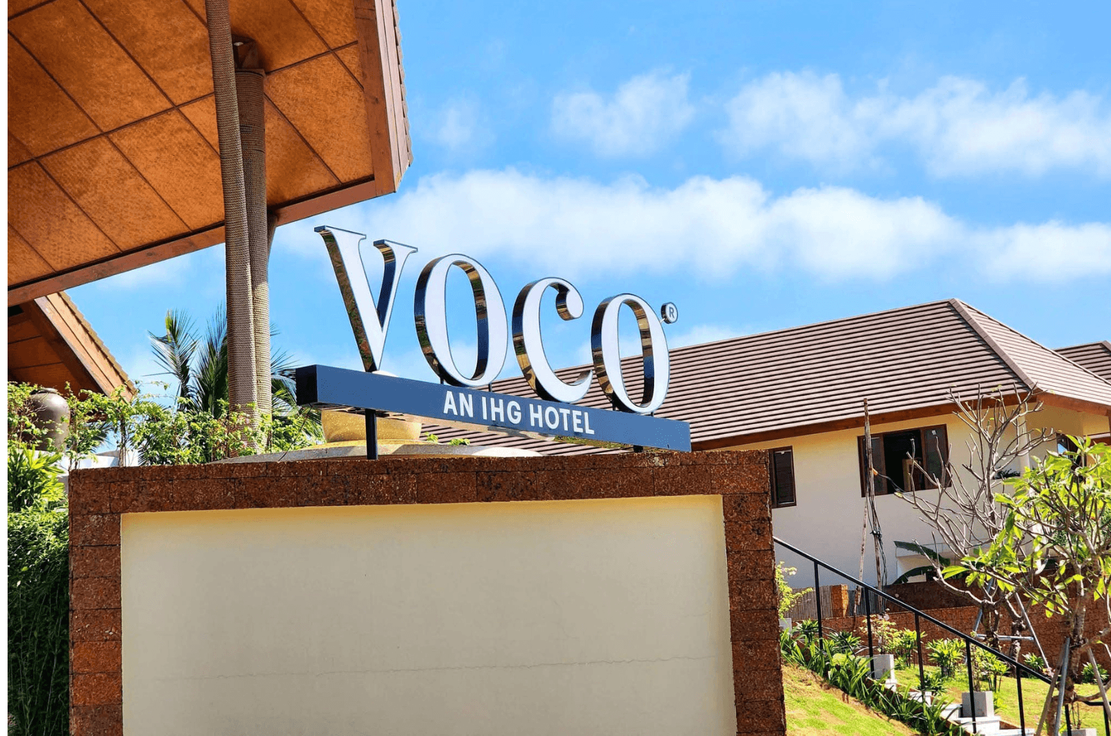 Nằm ngay trên bán đảo Bảo Ninh, voco Quang Binh Resort là lựa chọn tuyệt vời