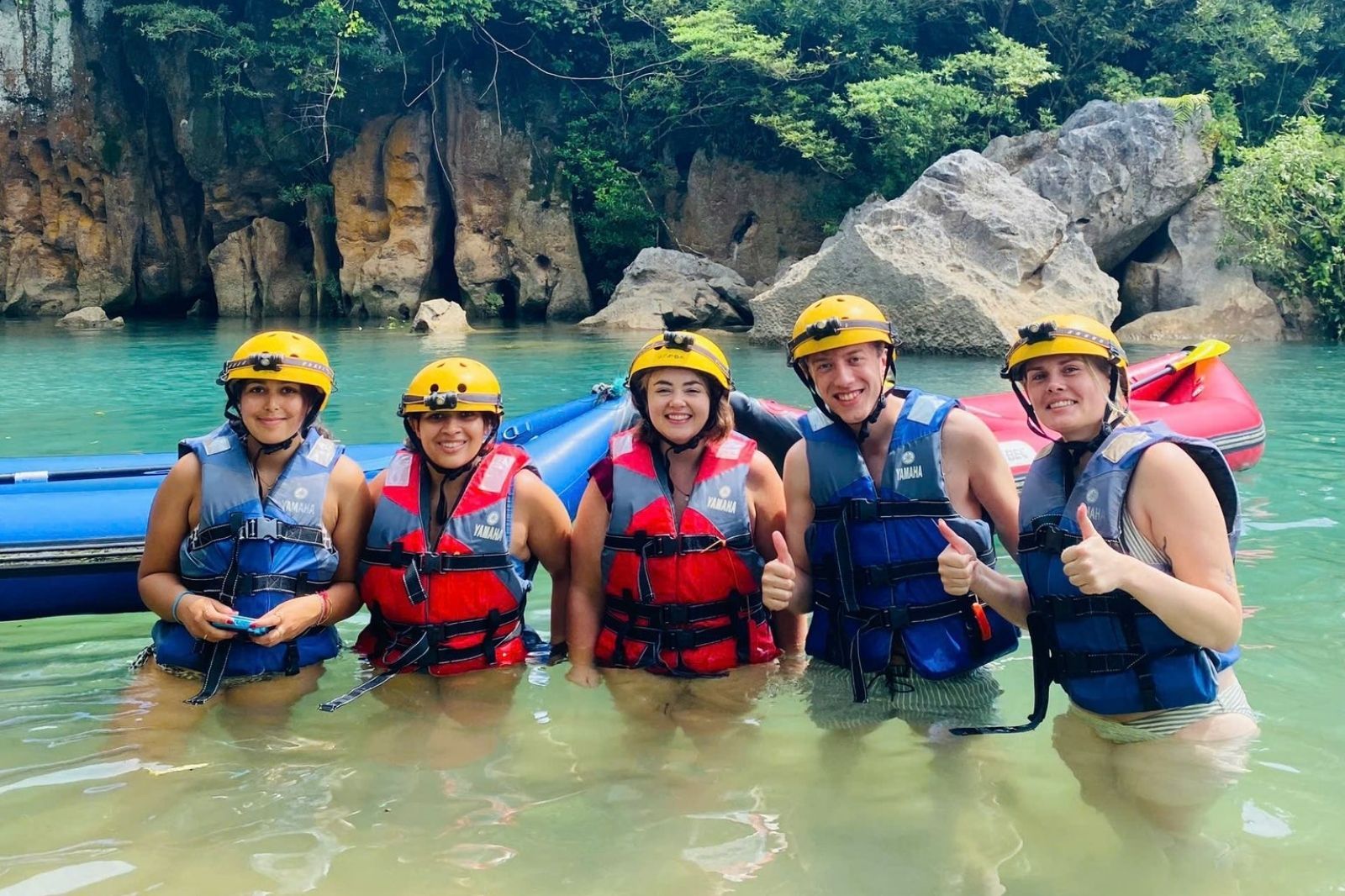 Nên đặt tour sớm để chủ động thời gian