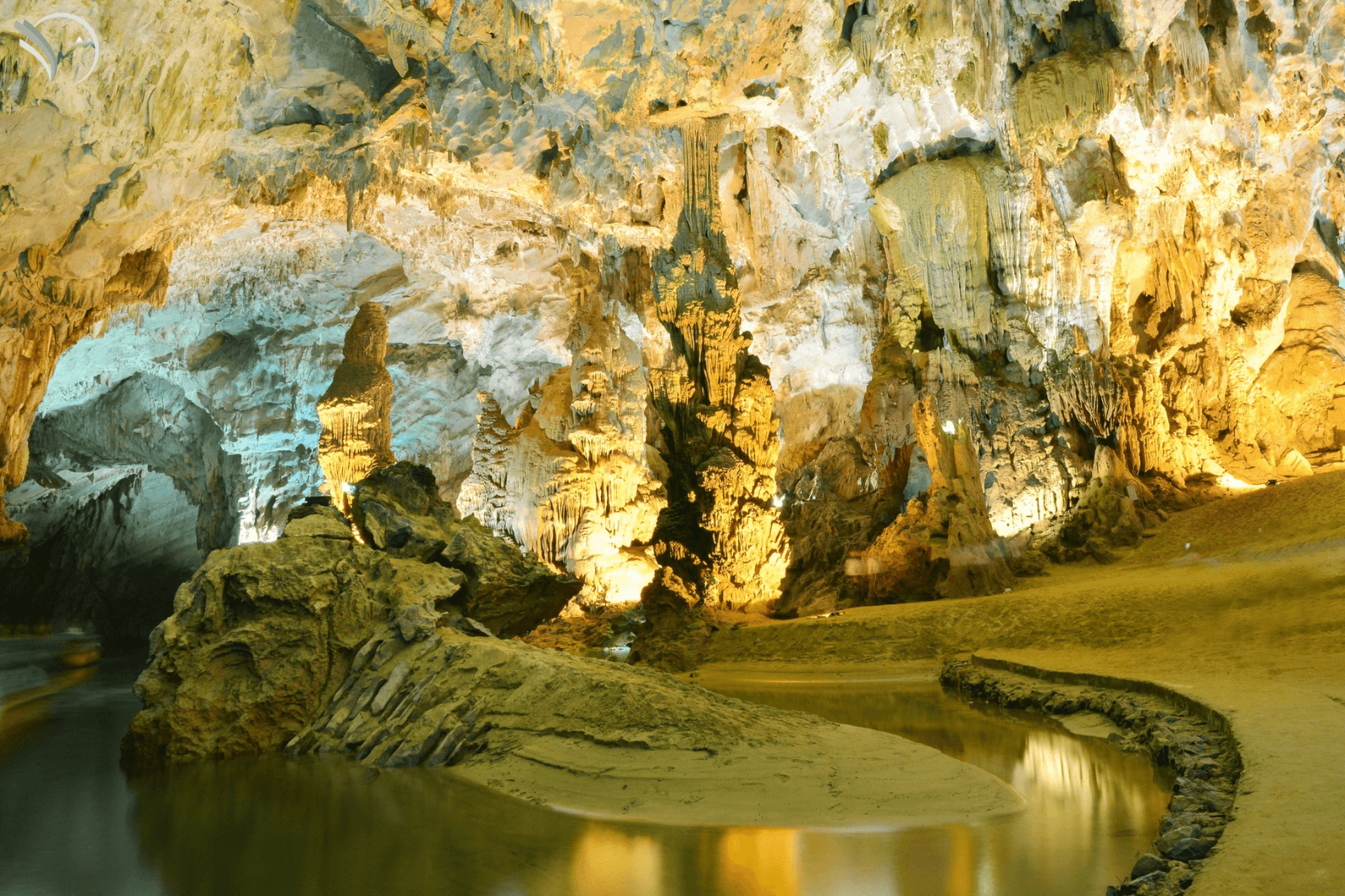 Nên đặt tour sớm để chủ động thời gian 