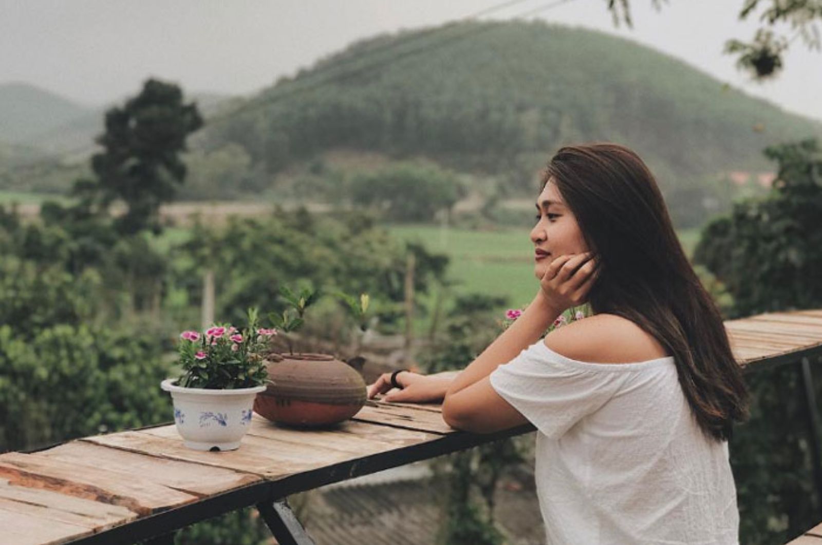 Ngắm cảnh từ trên cao ở East Hill