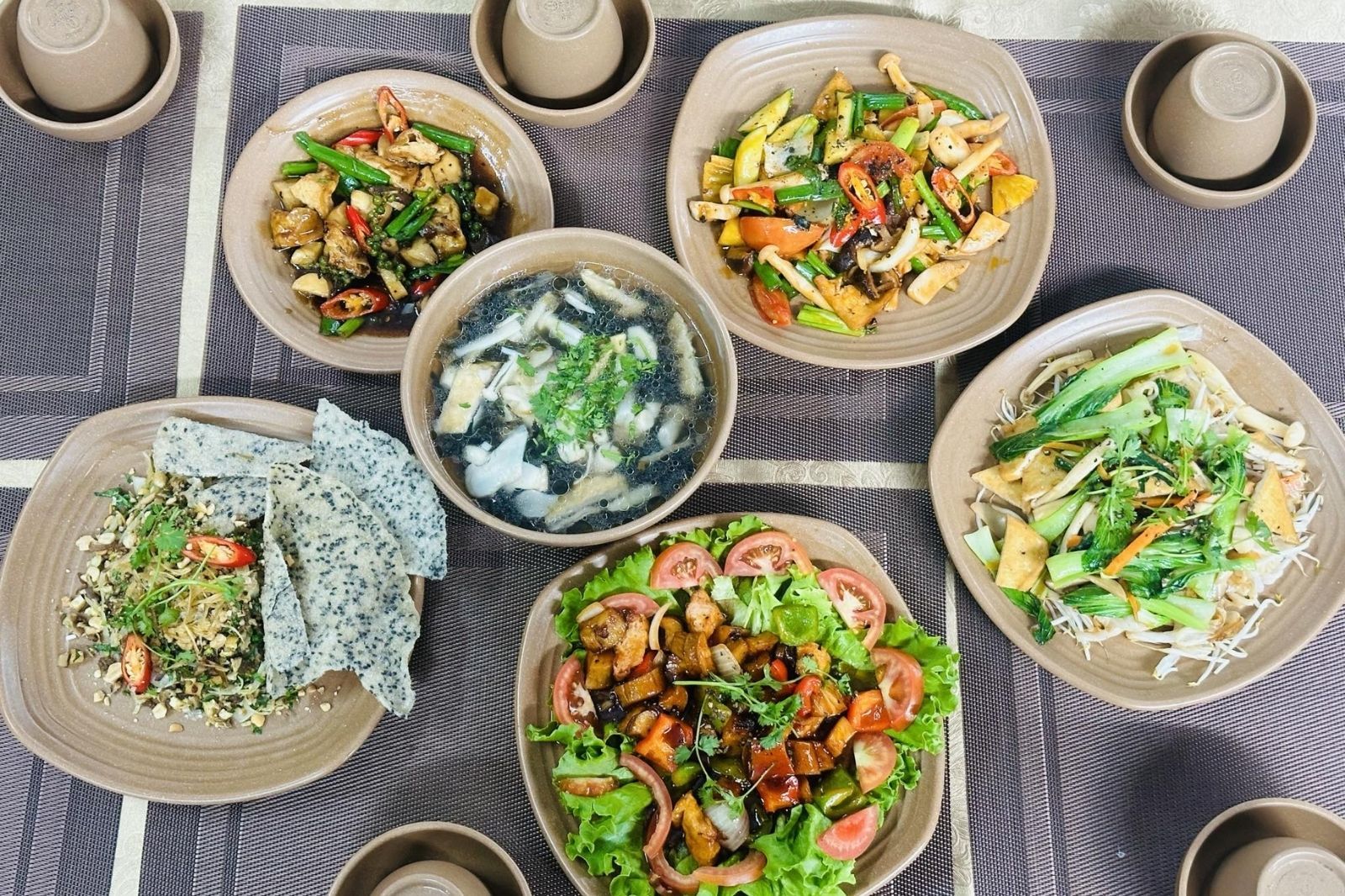 Nhà hàng chay Sala