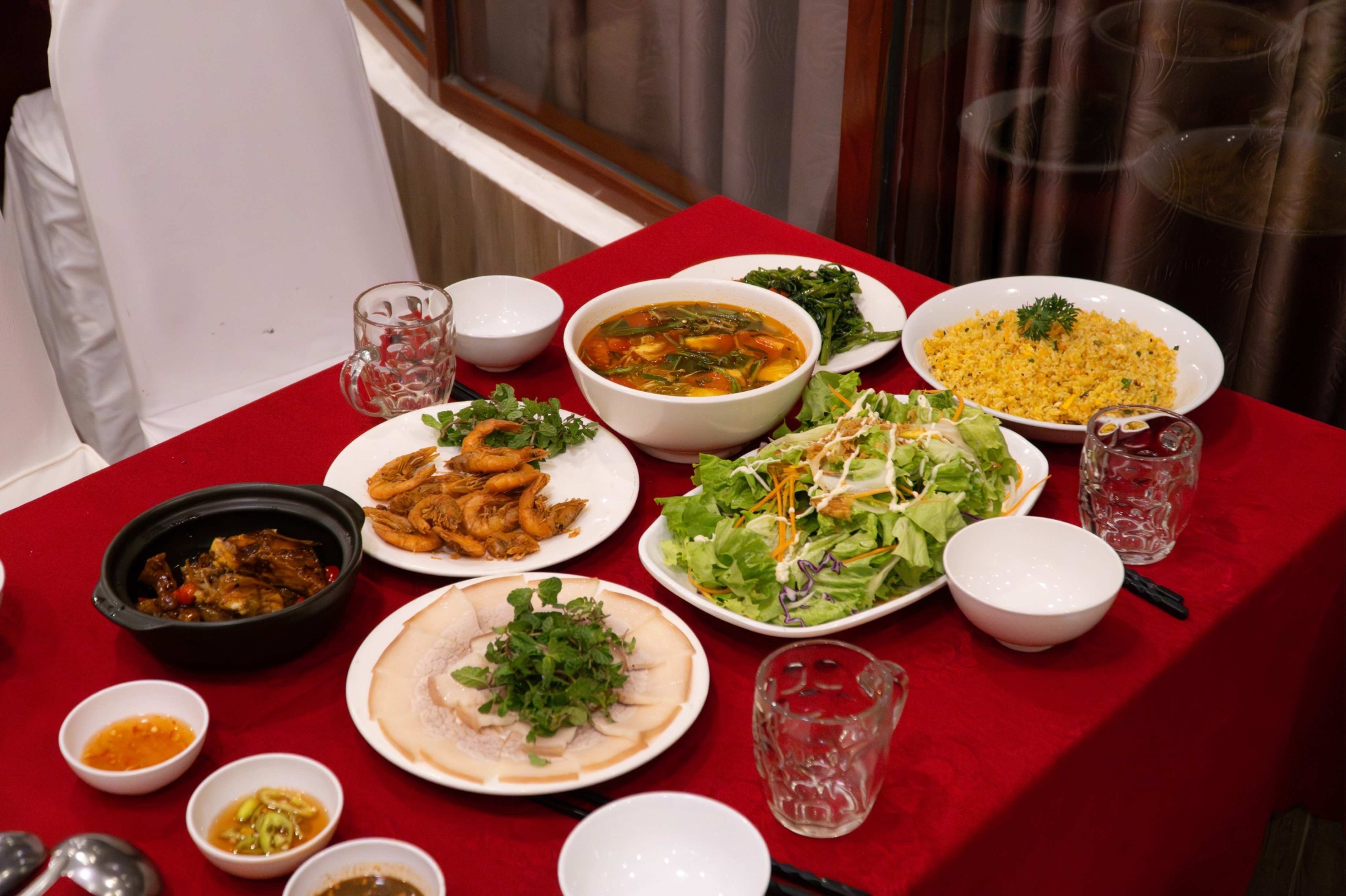 Nhà hàng Cội Nguồn 