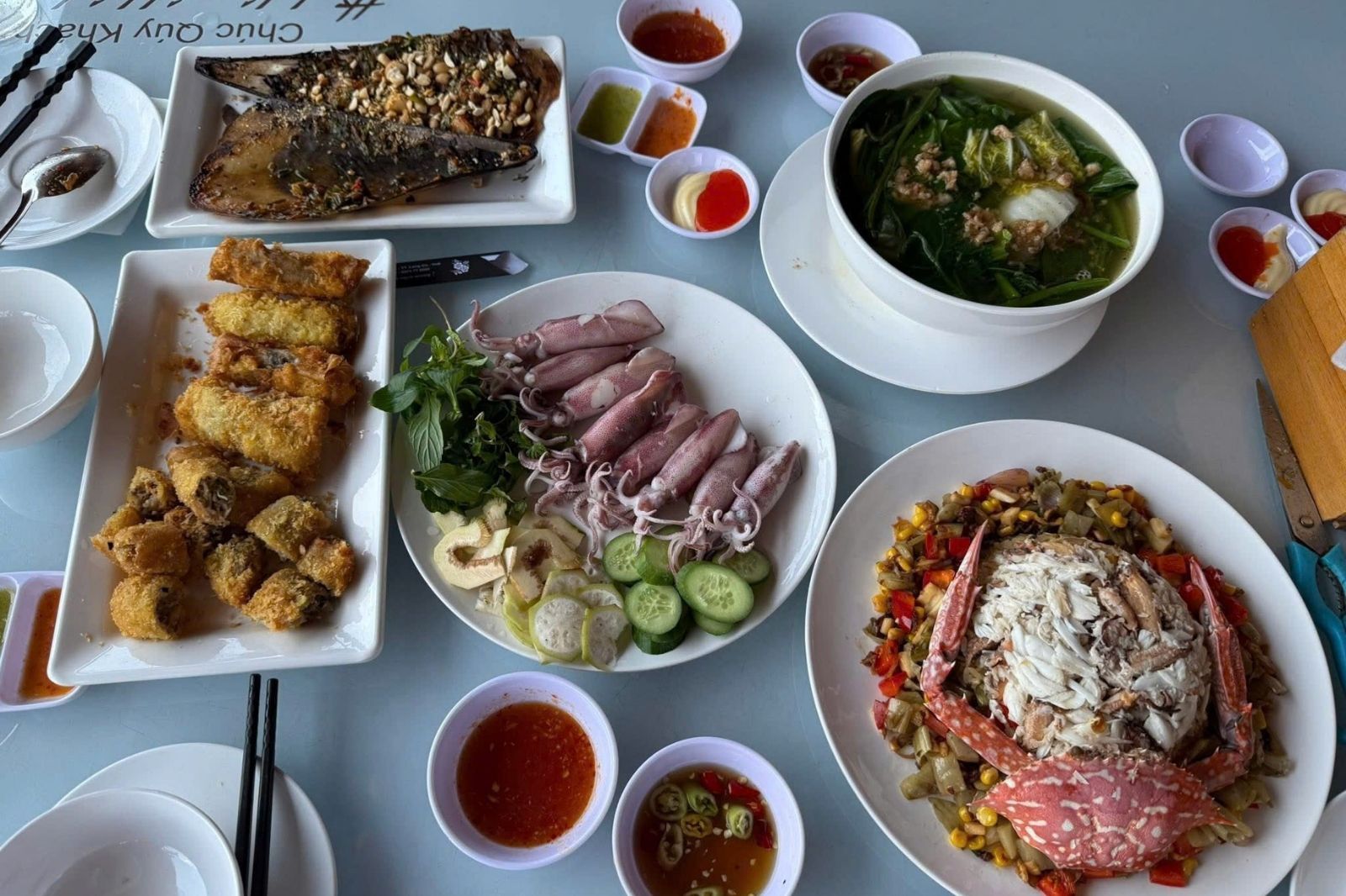 Nhà hàng hải sản Bé Thân 