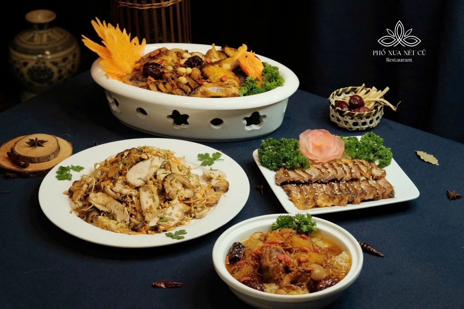 Nhà hàng phố xưa Ninh Bình  