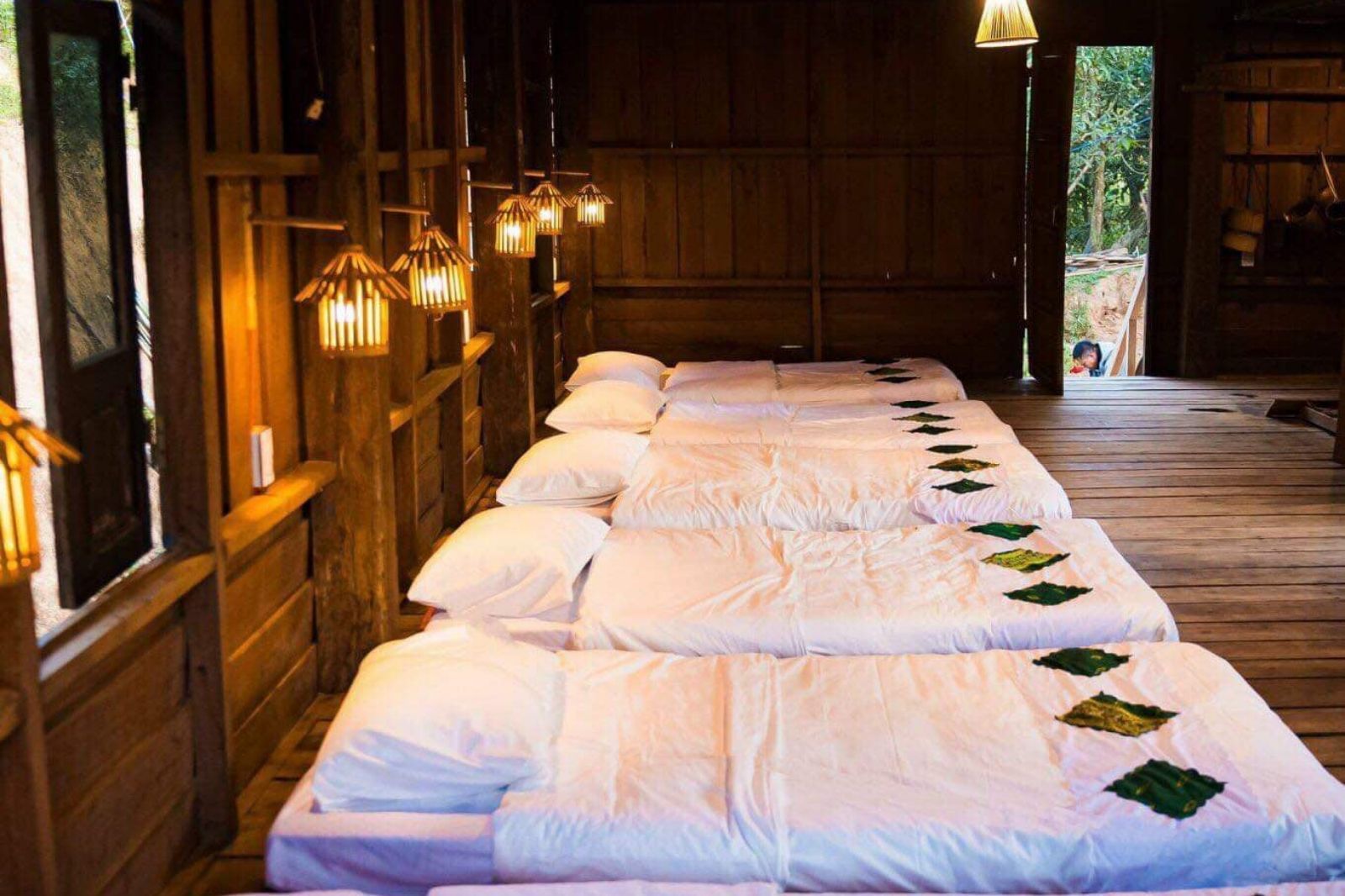 Nhà sàn cho khách du lịch lưu trú ở Hướng Hóa