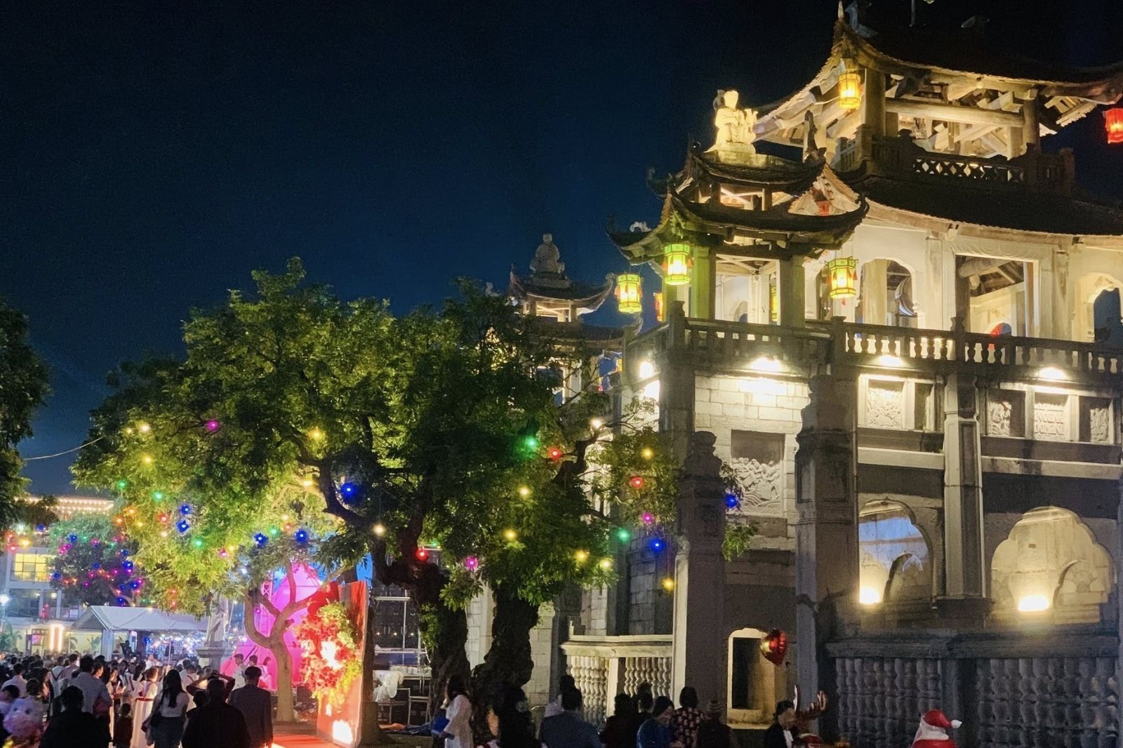 Nhà thờ Phát Diệm dịp lễ giáng sinh 