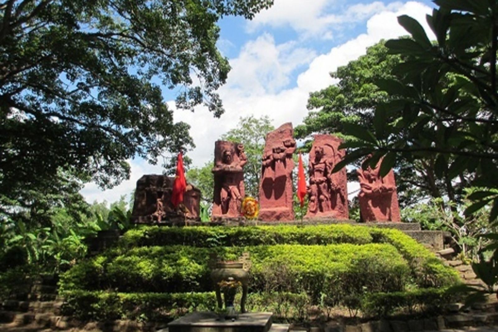 Nhà tù Lao Bảo do thực dân Pháp xây dựng 