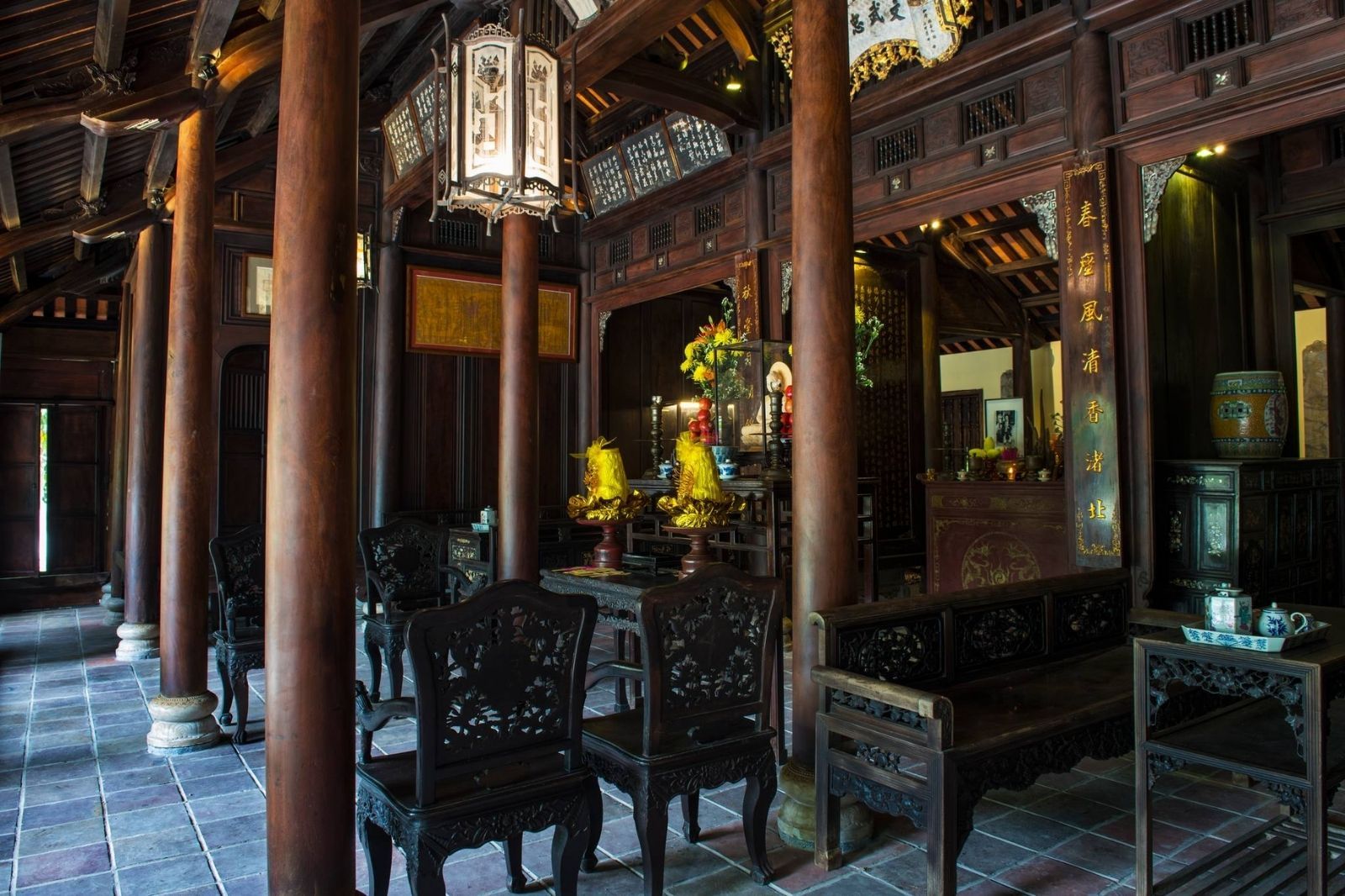 Nhà vườn còn là nơi lưu giữ văn hóa và niềm tin tâm linh 