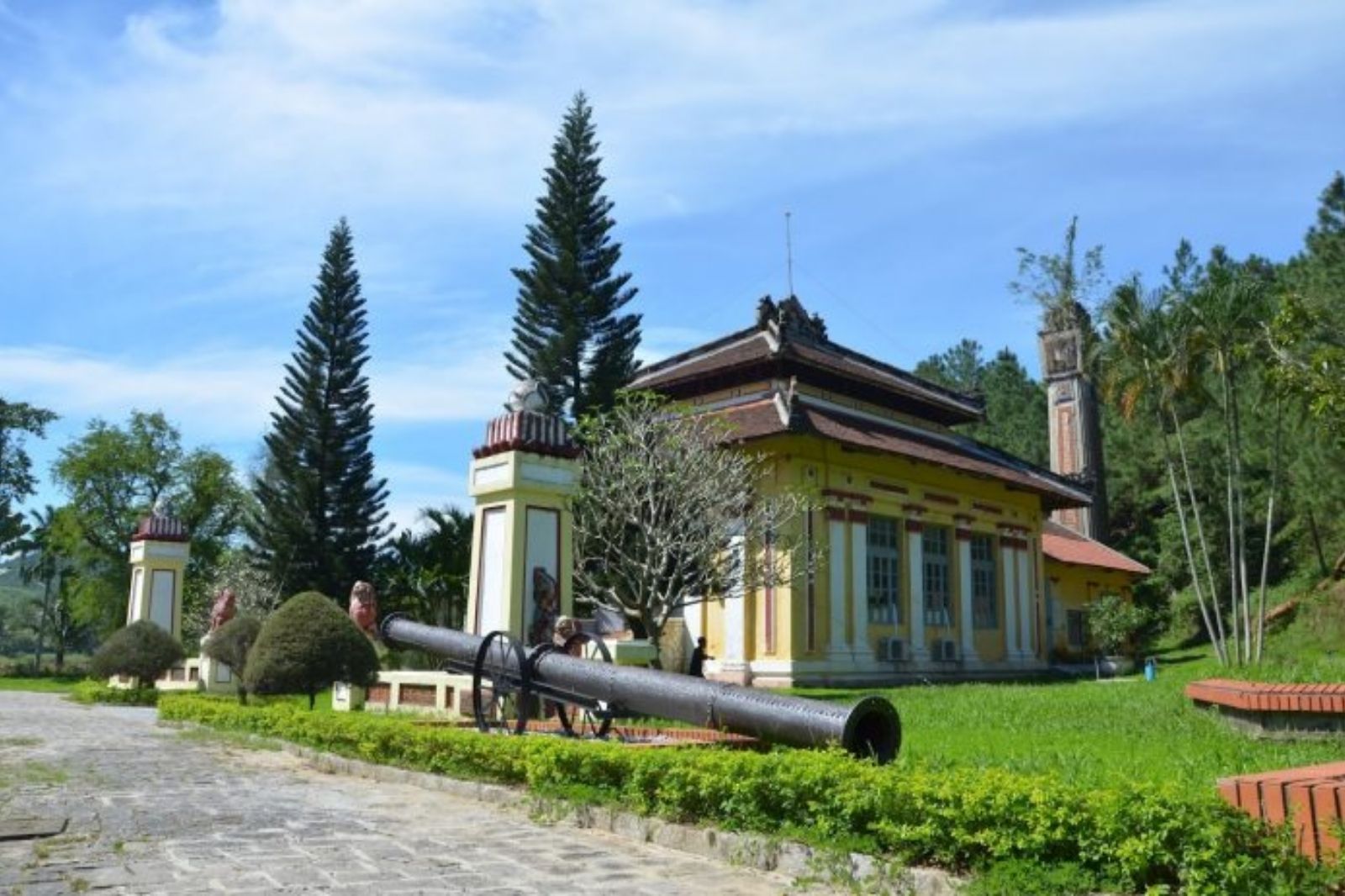 Nhà vườn Lương Quán 