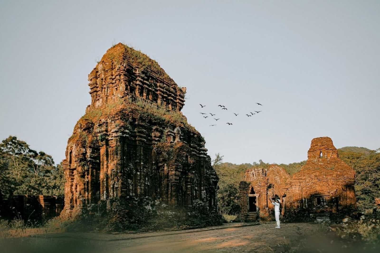 Nhiều ngôi đền tháp với kiến trúc độc đáo 