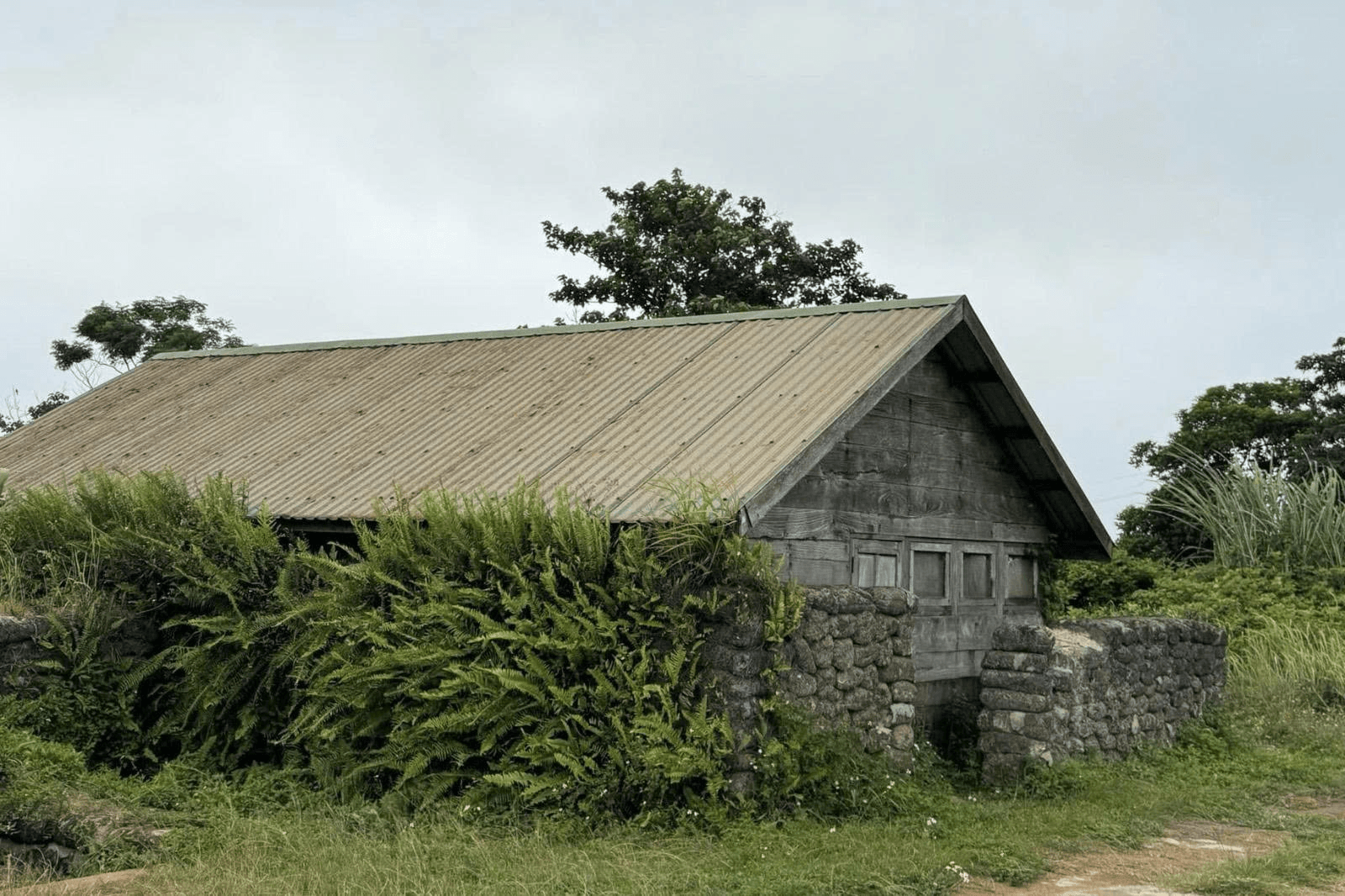 Những công trình quân sự còn sót lại 